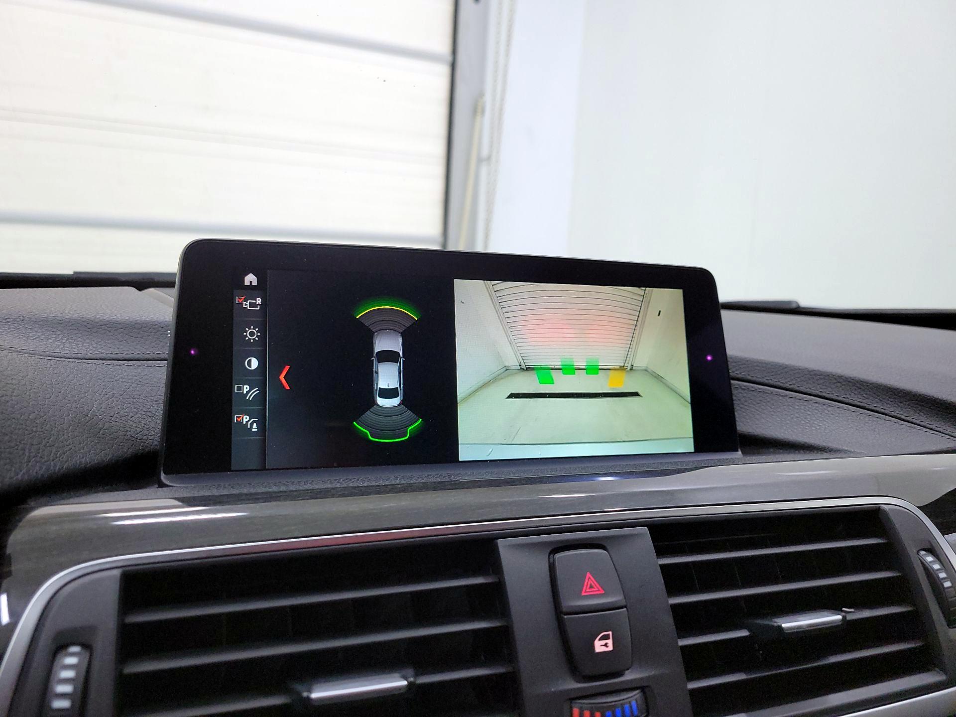 Thumbnail: 2018 BMW 3 Series - 15