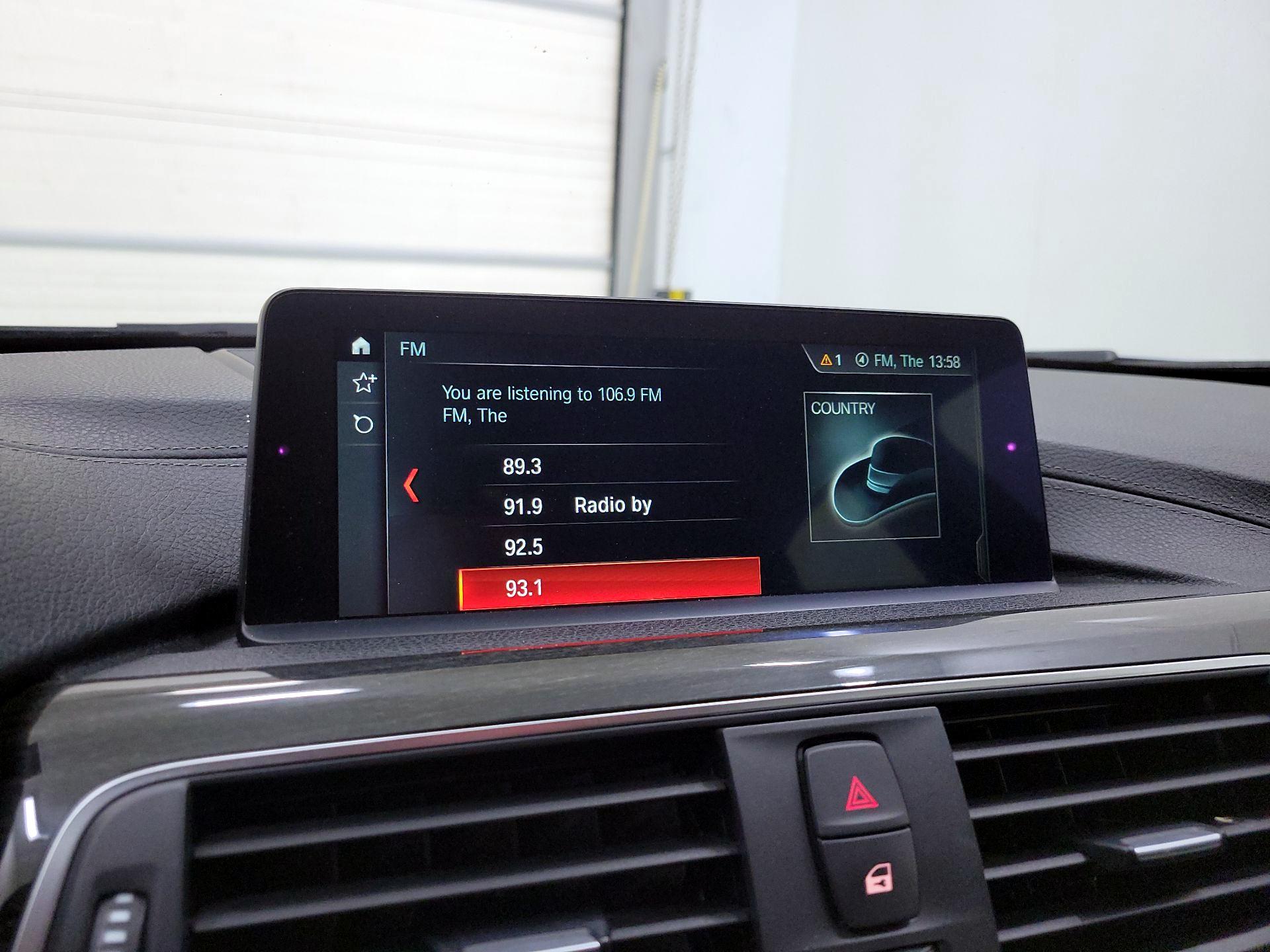 Thumbnail: 2018 BMW 3 Series - 16