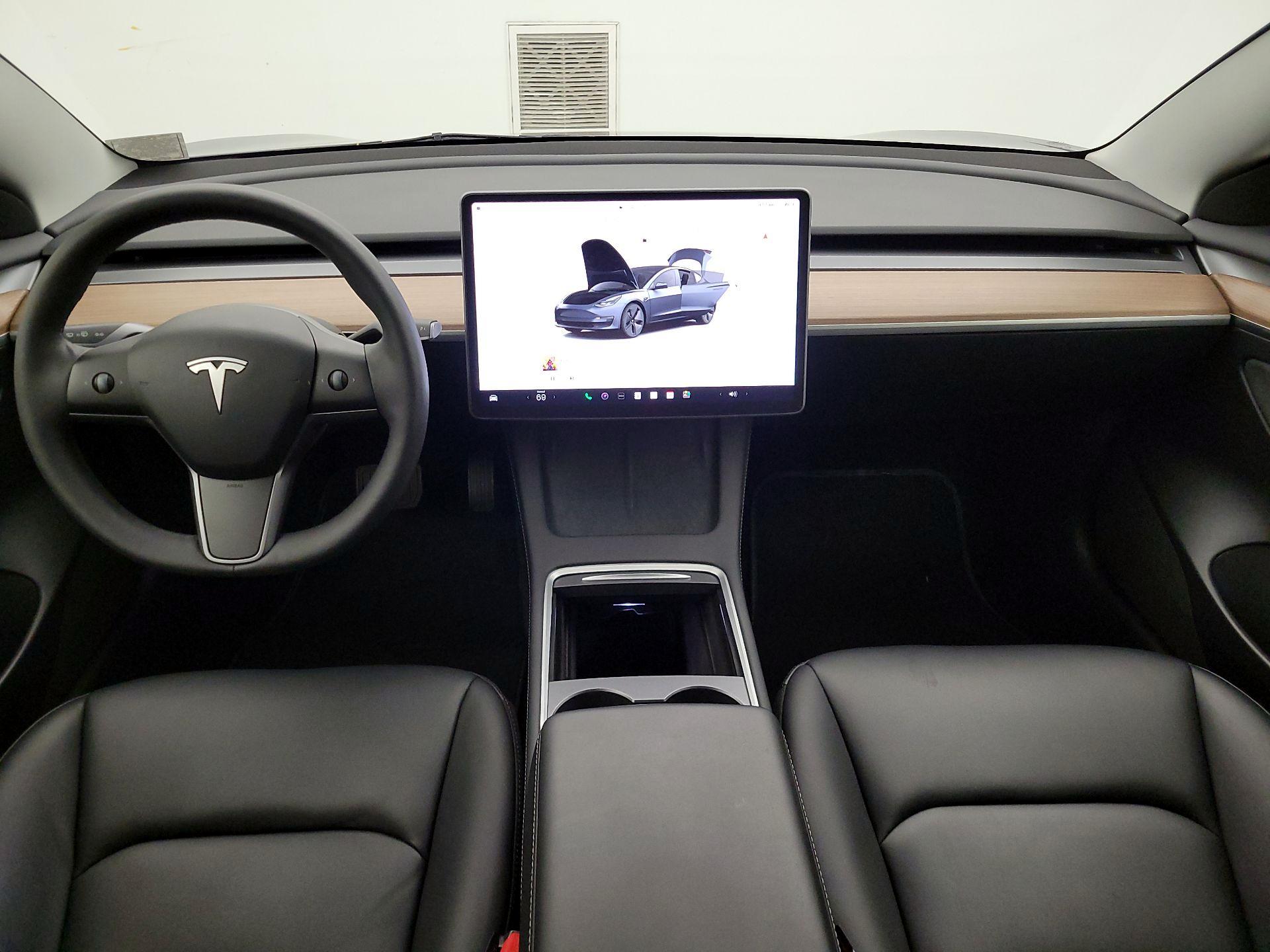 Thumbnail: 2023 Tesla Model 3 - 9