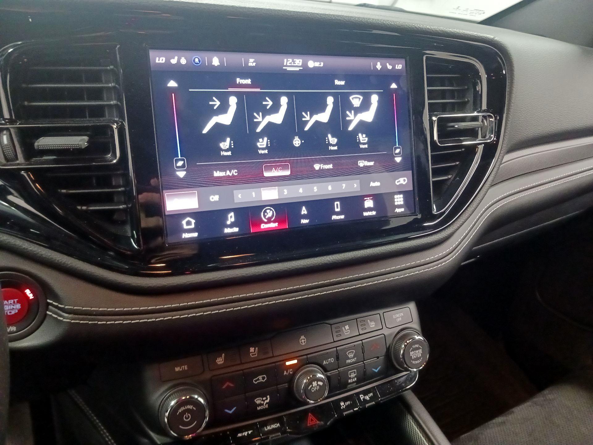 Thumbnail: 2021 Dodge Durango - 13