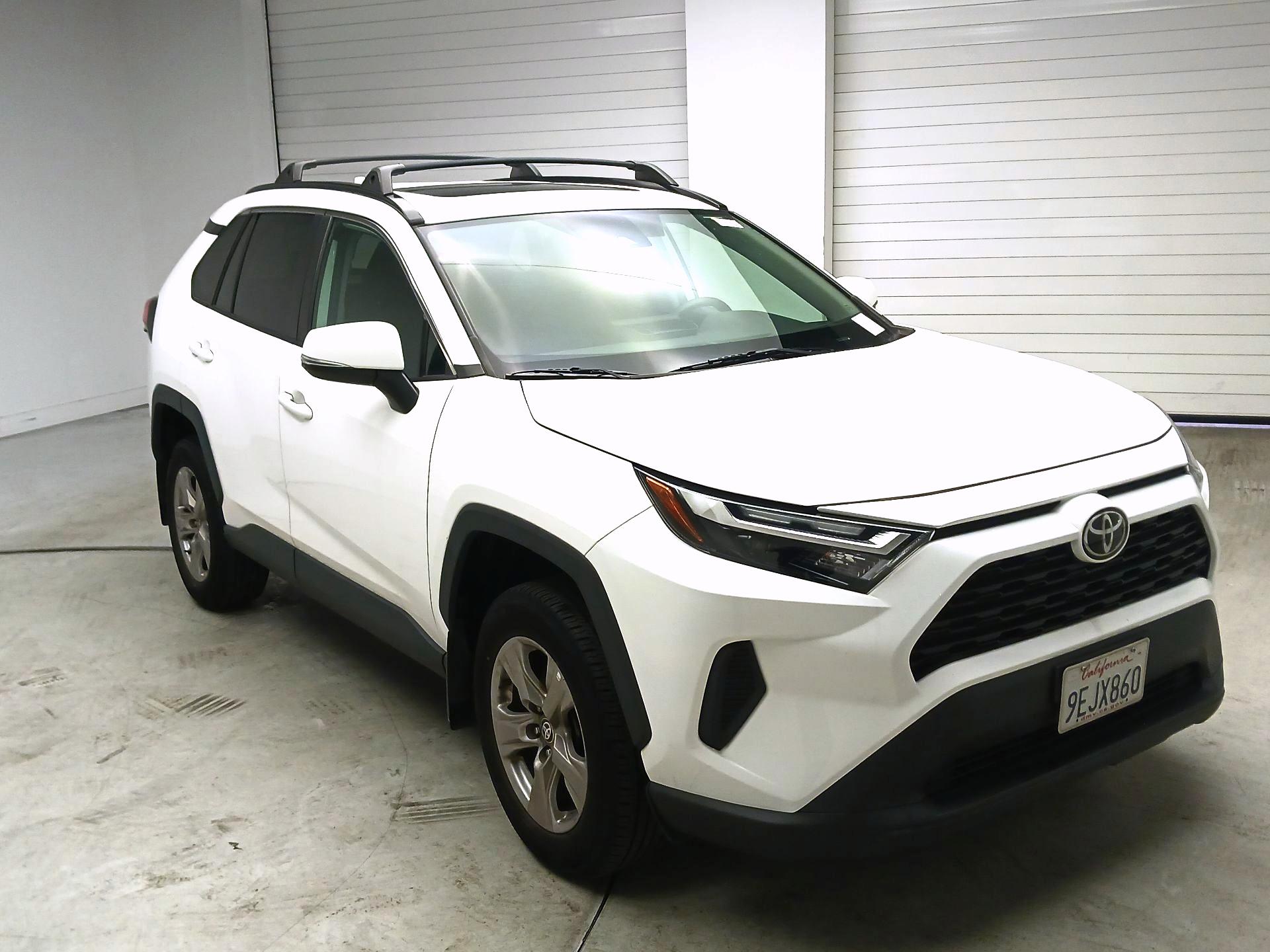 Thumbnail: 2022 Toyota RAV4 - 1