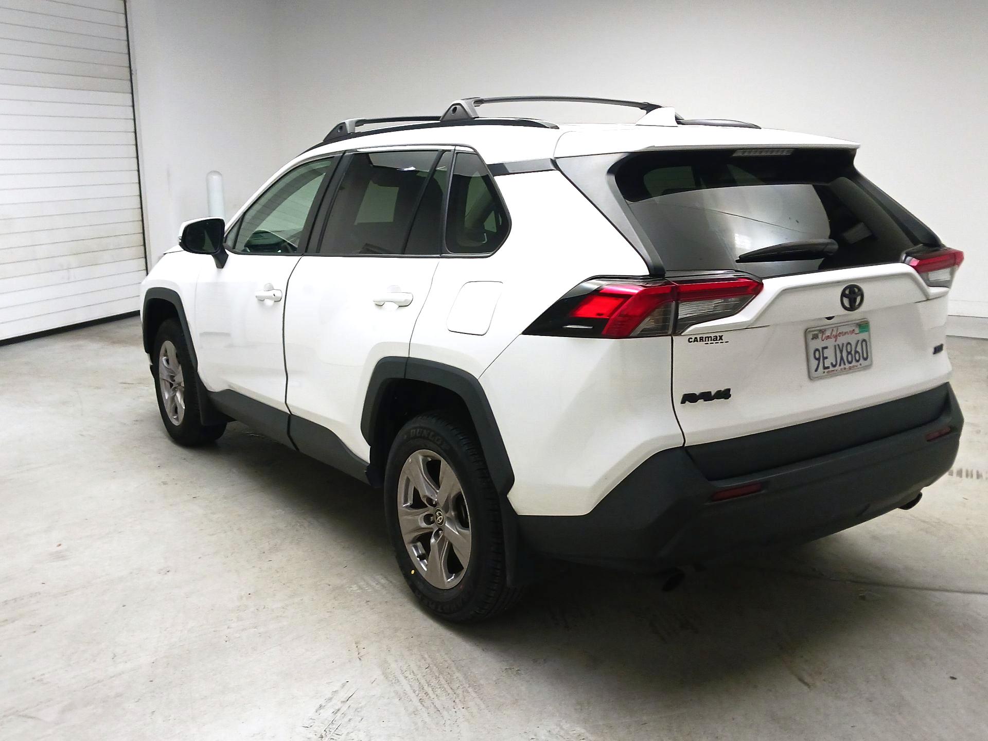 Thumbnail: 2022 Toyota RAV4 - 7