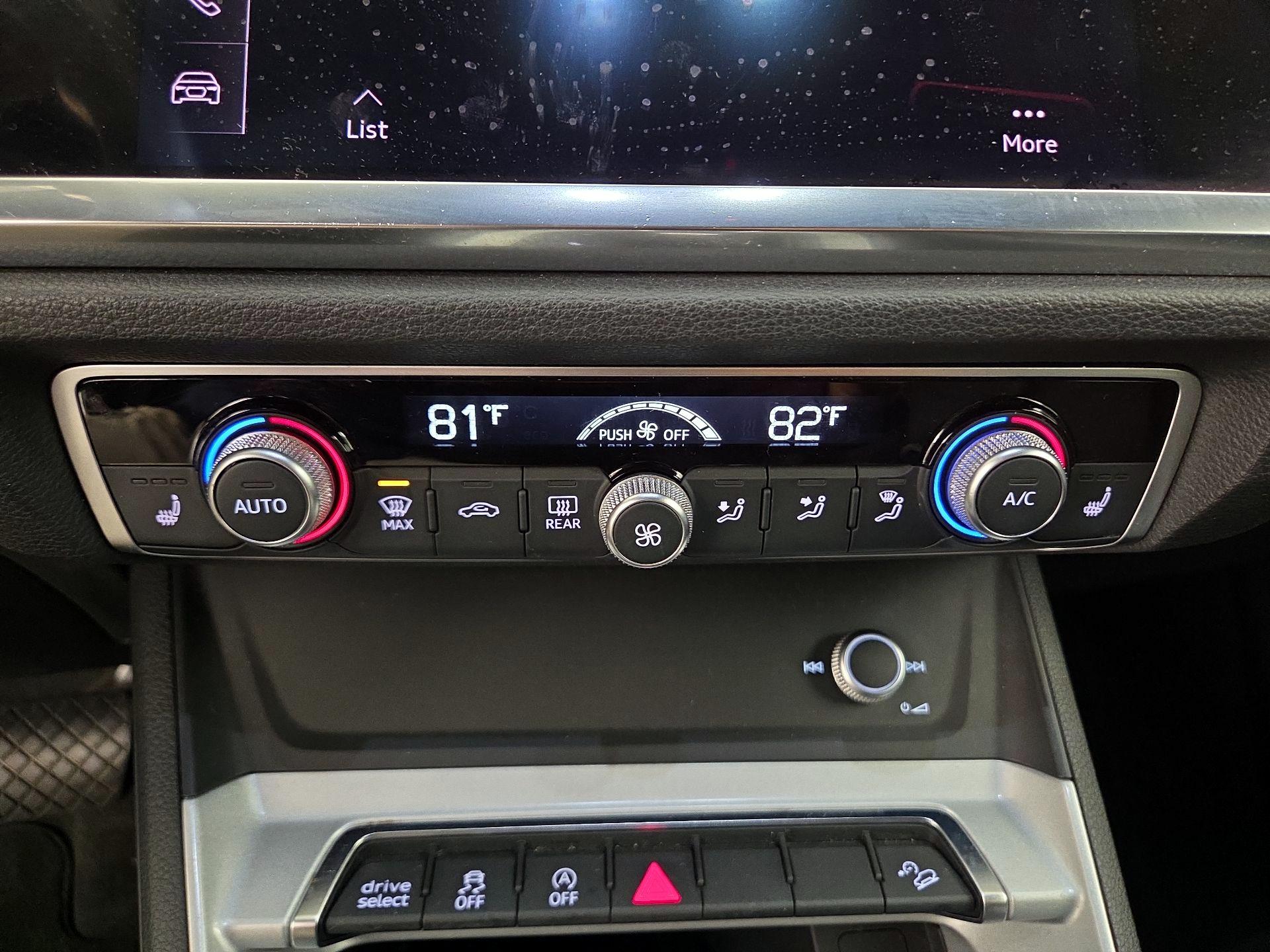 Thumbnail: 2021 Audi Q3 - 16