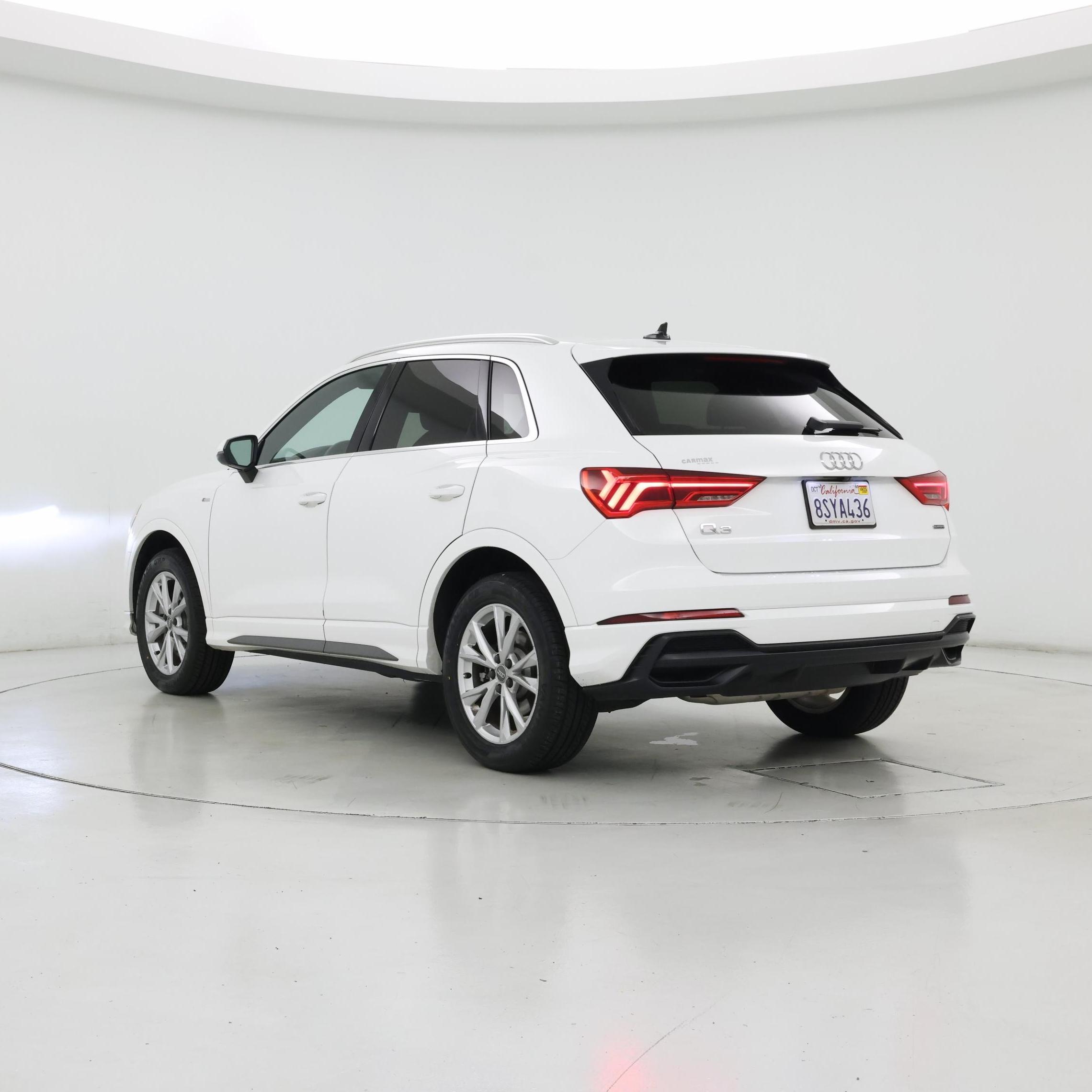 Thumbnail: 2021 Audi Q3 - 2