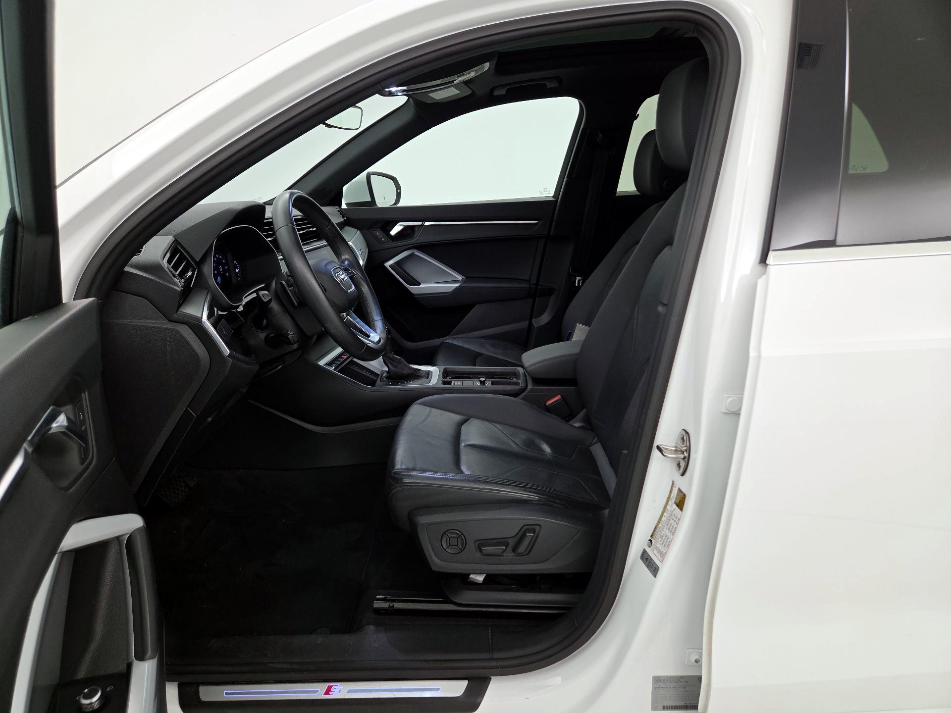 Thumbnail: 2021 Audi Q3 - 19