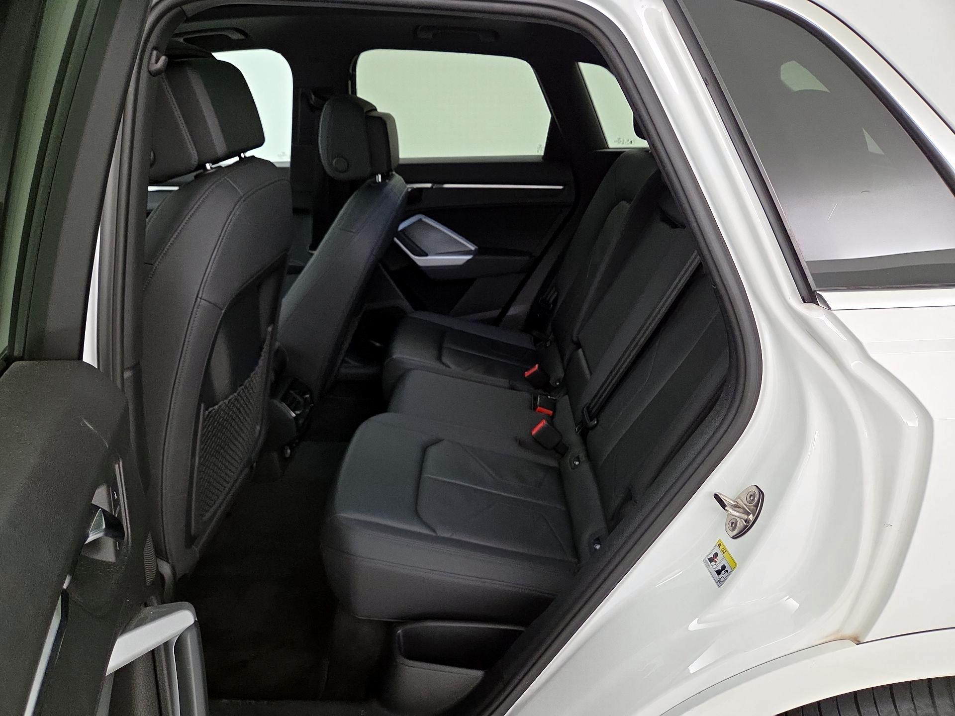 Thumbnail: 2021 Audi Q3 - 20