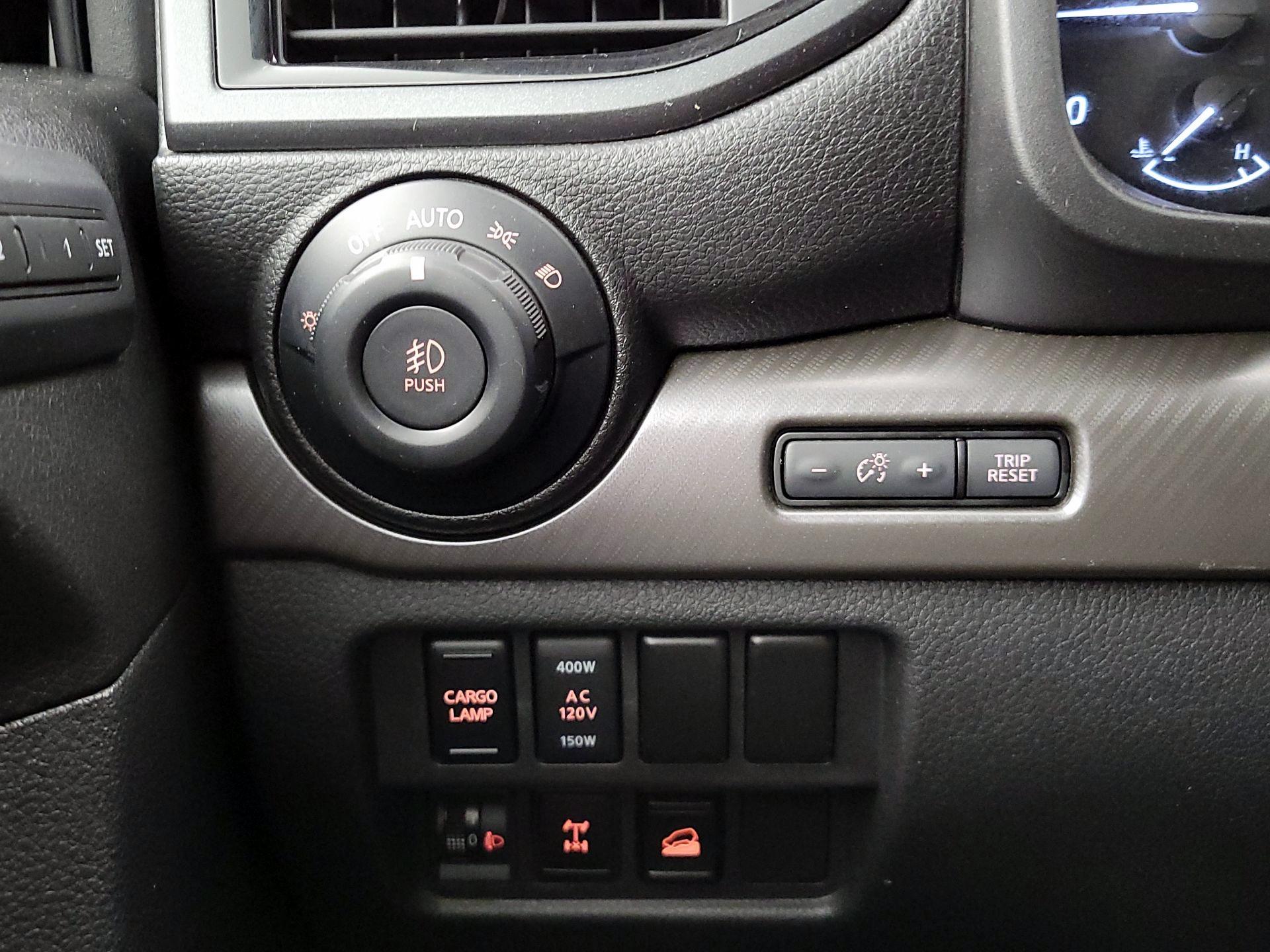 Thumbnail: 2021 Nissan Titan - 13