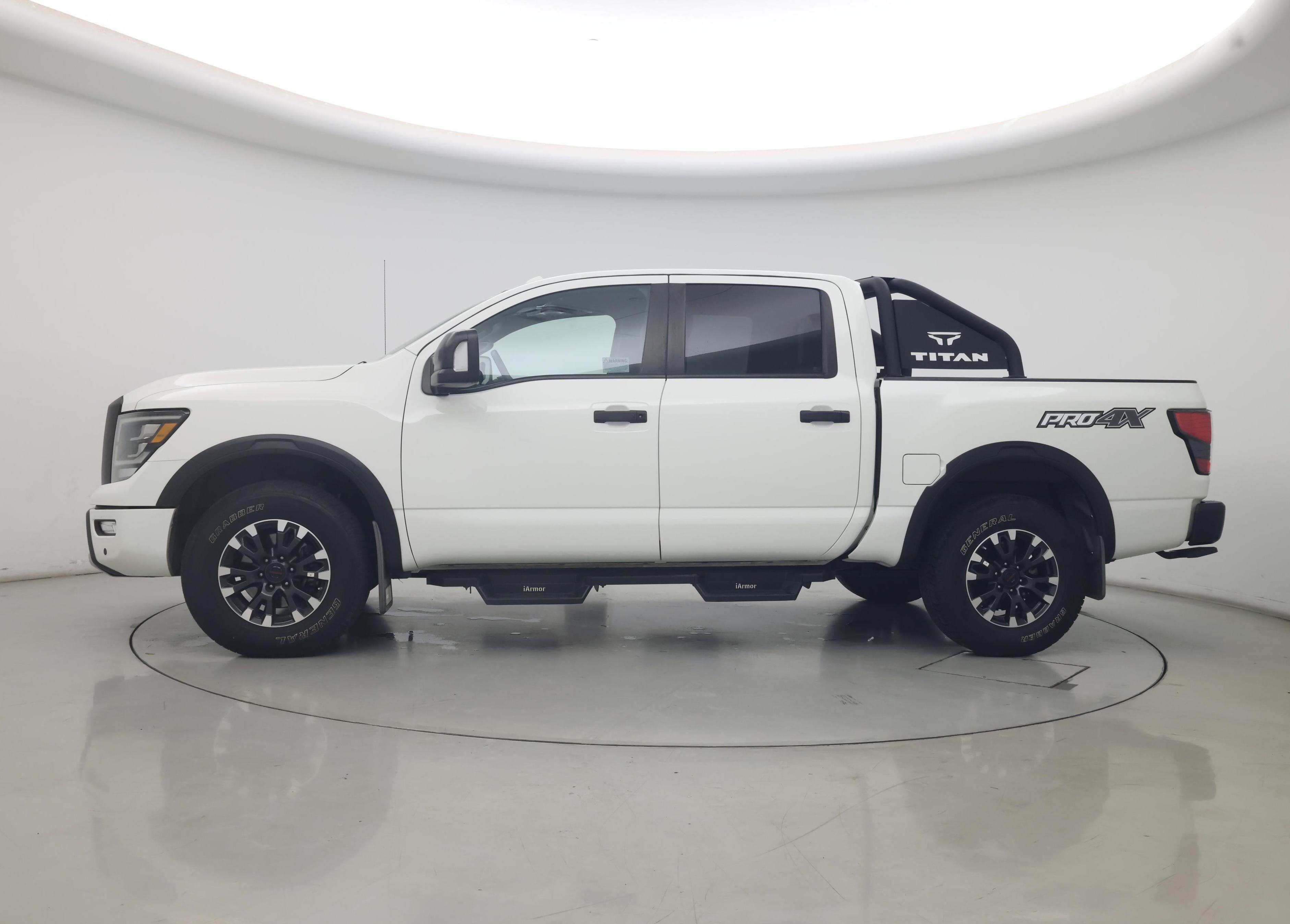 Thumbnail: 2021 Nissan Titan - 3