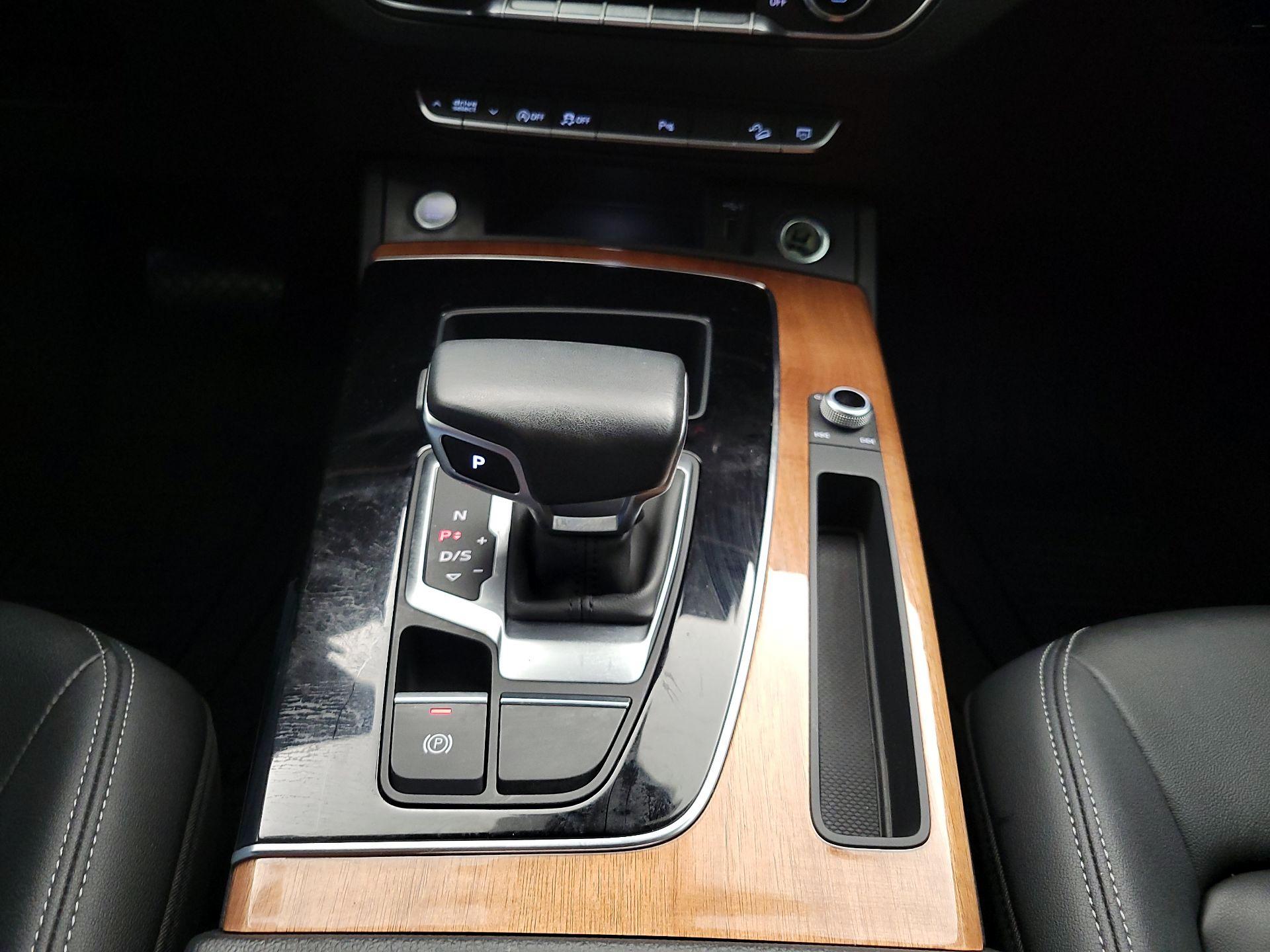 Thumbnail: 2021 Audi Q5 - 18