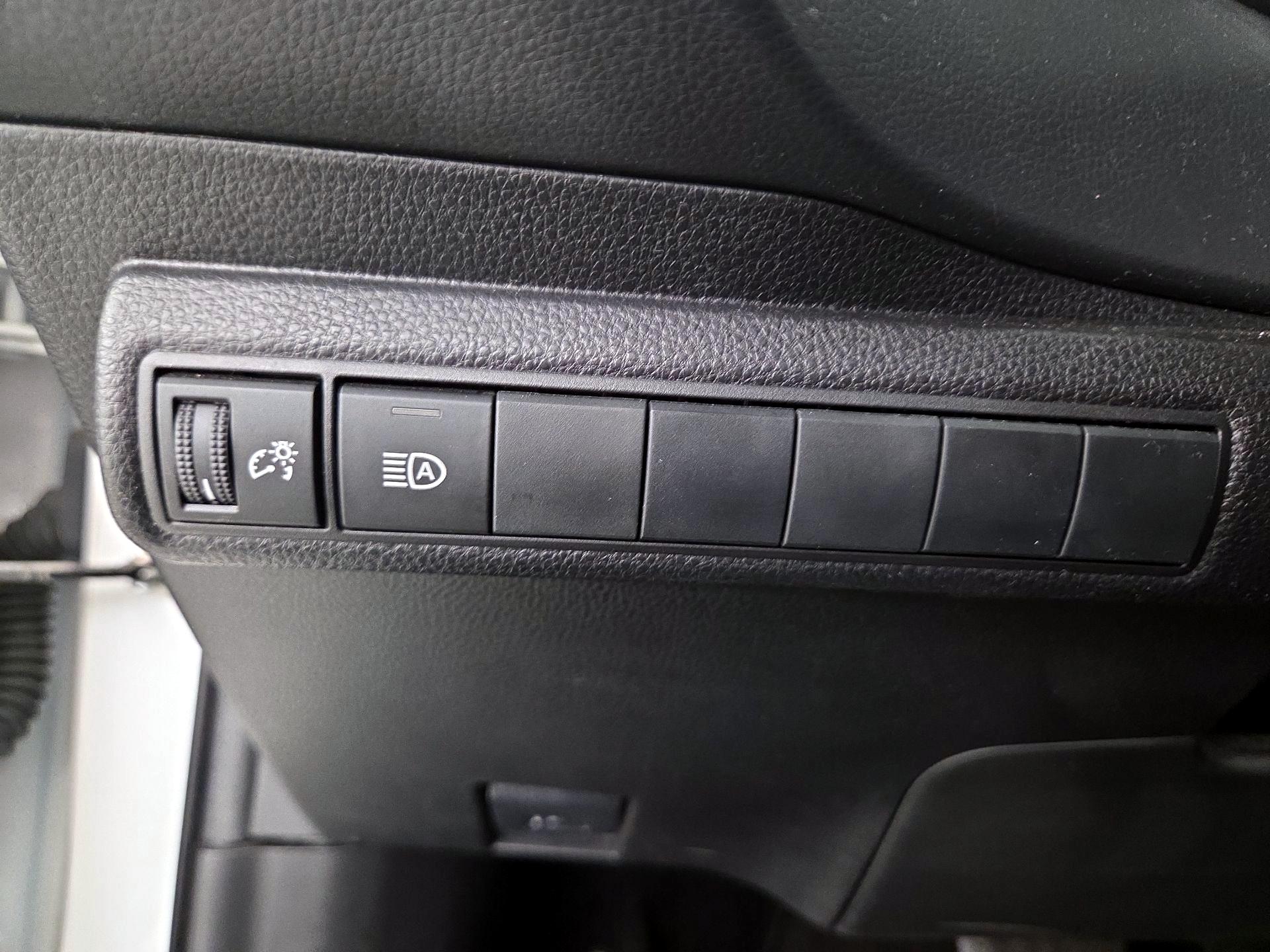 Thumbnail: 2023 Toyota Corolla - 13