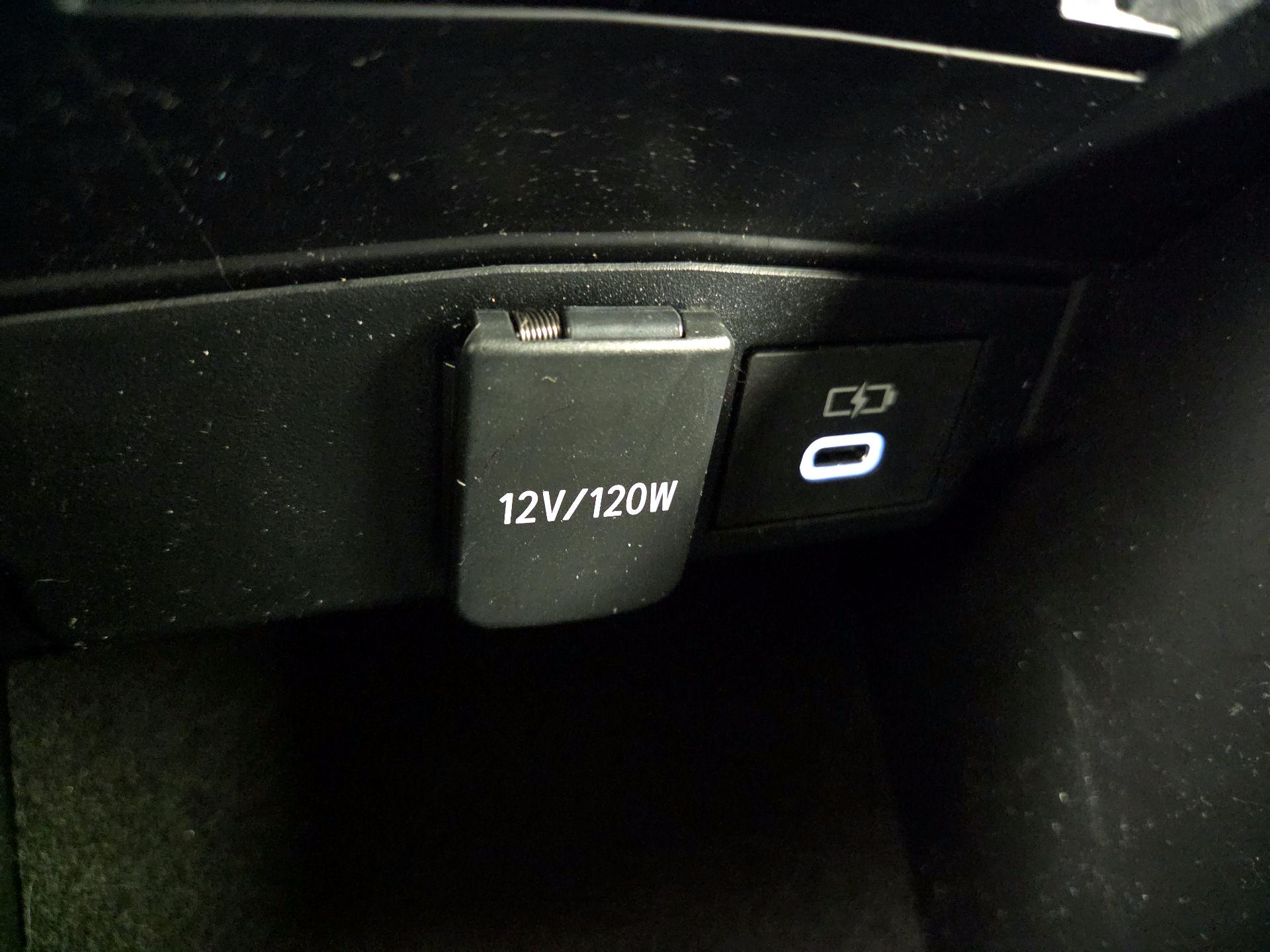 Thumbnail: 2023 Toyota Corolla - 18