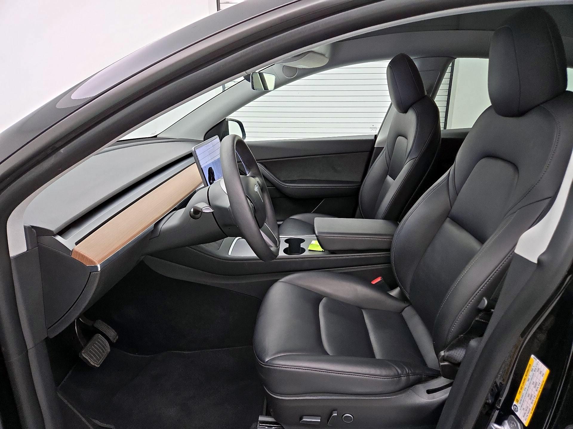 Thumbnail: 2022 Tesla Model Y - 11