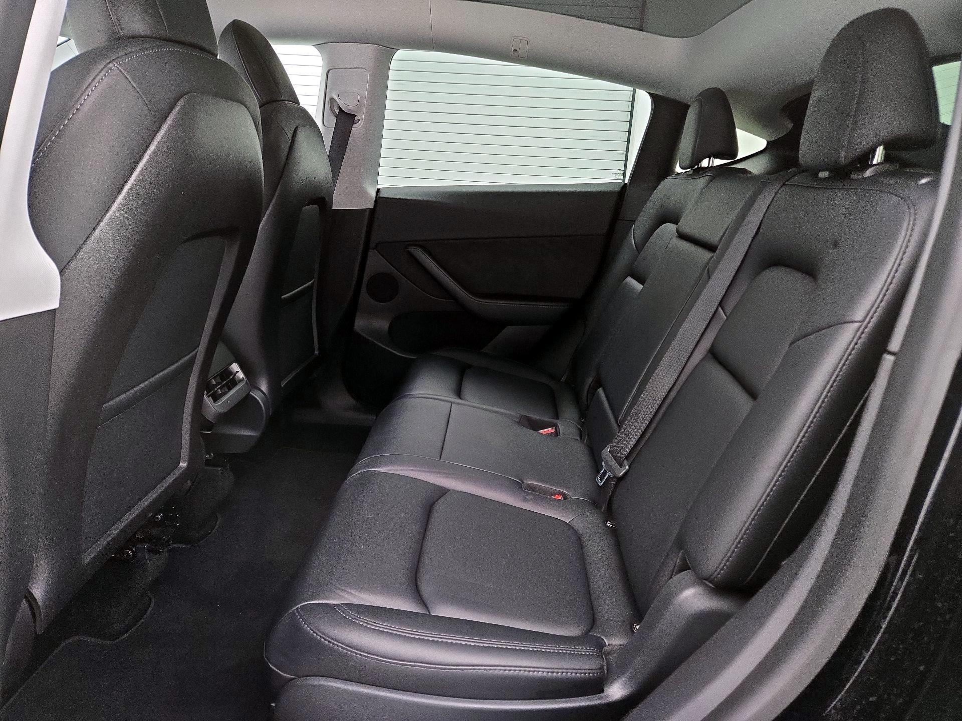 Thumbnail: 2022 Tesla Model Y - 18