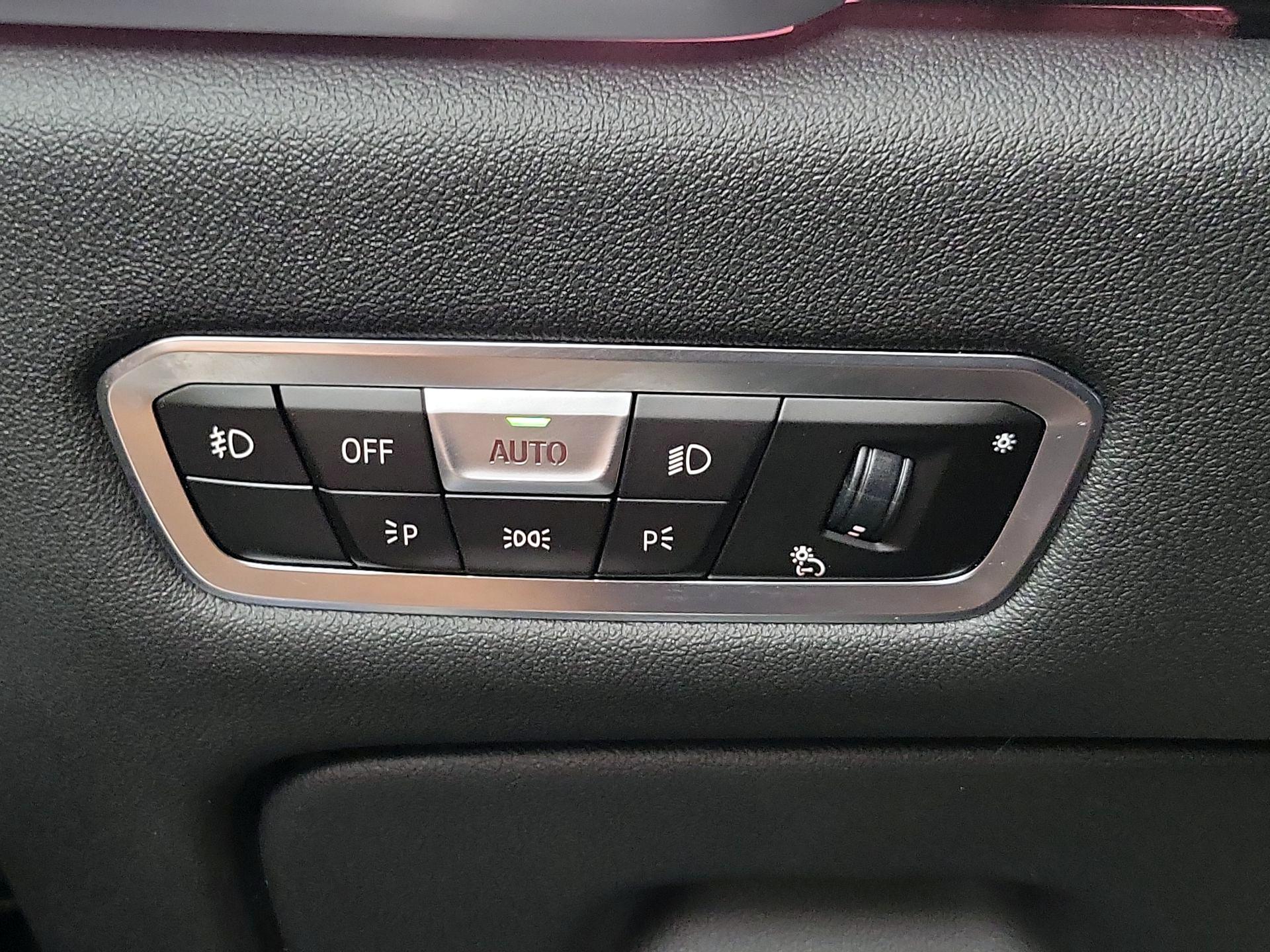 Thumbnail: 2020 BMW X5 - 13