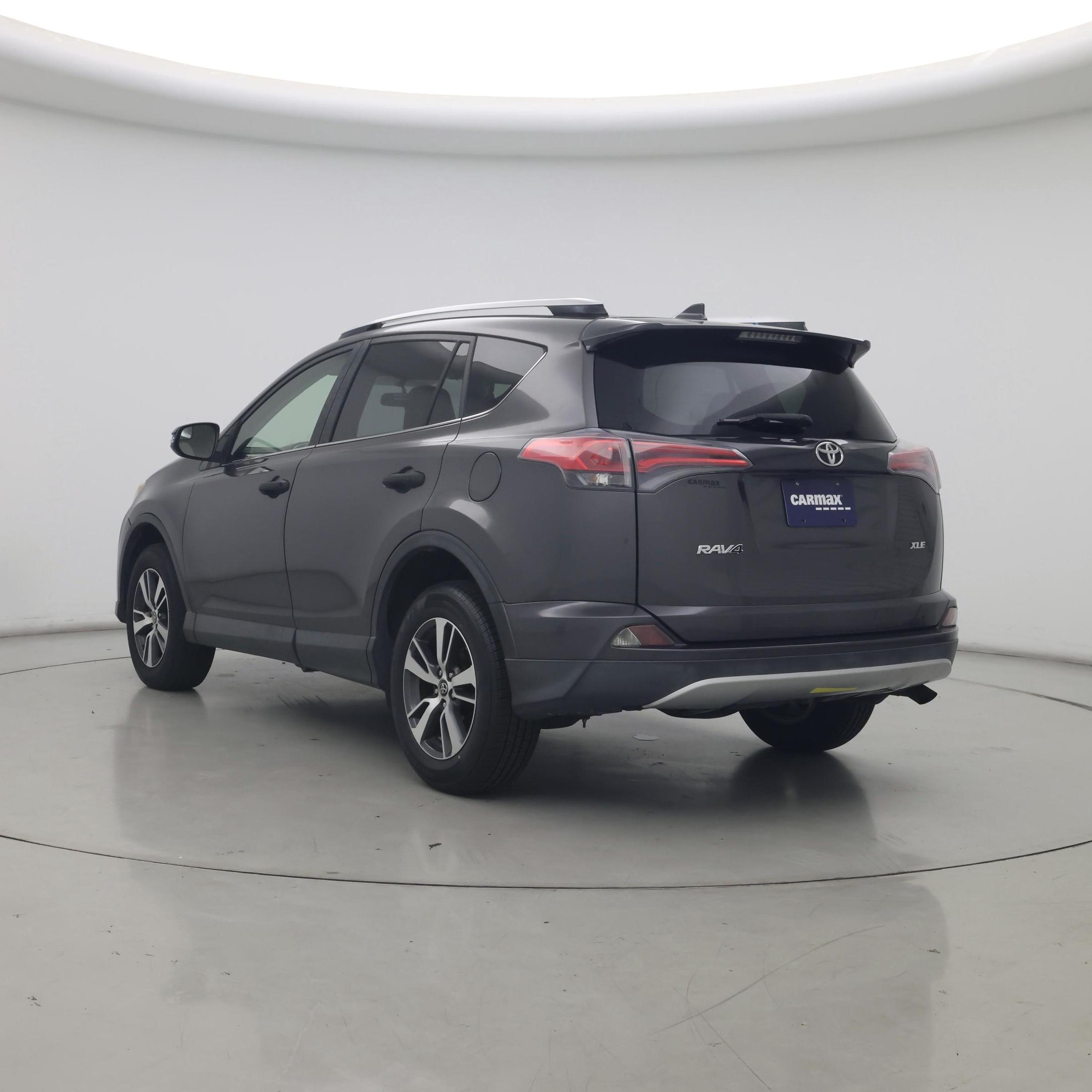 Thumbnail: 2016 Toyota RAV4 - 2