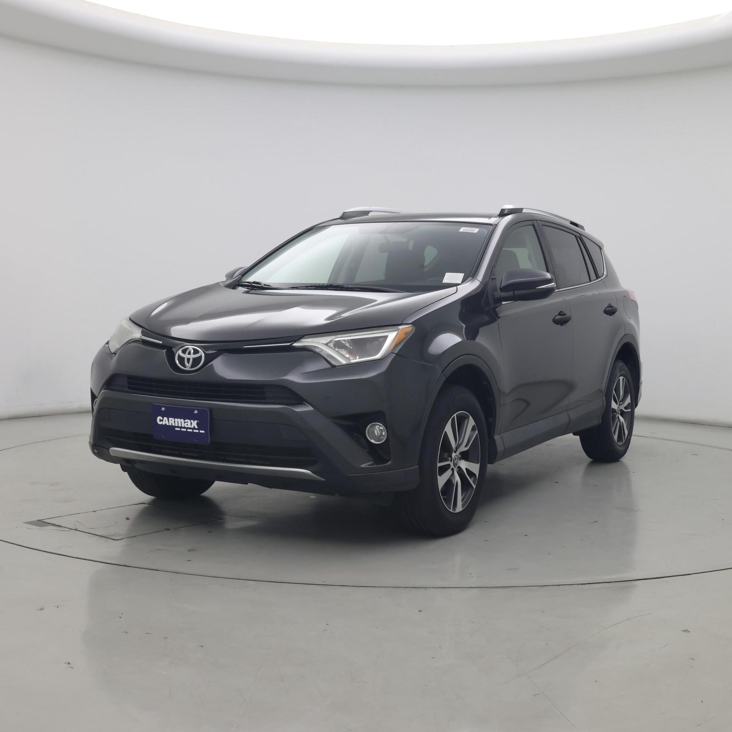 Thumbnail: 2016 Toyota RAV4 - 4