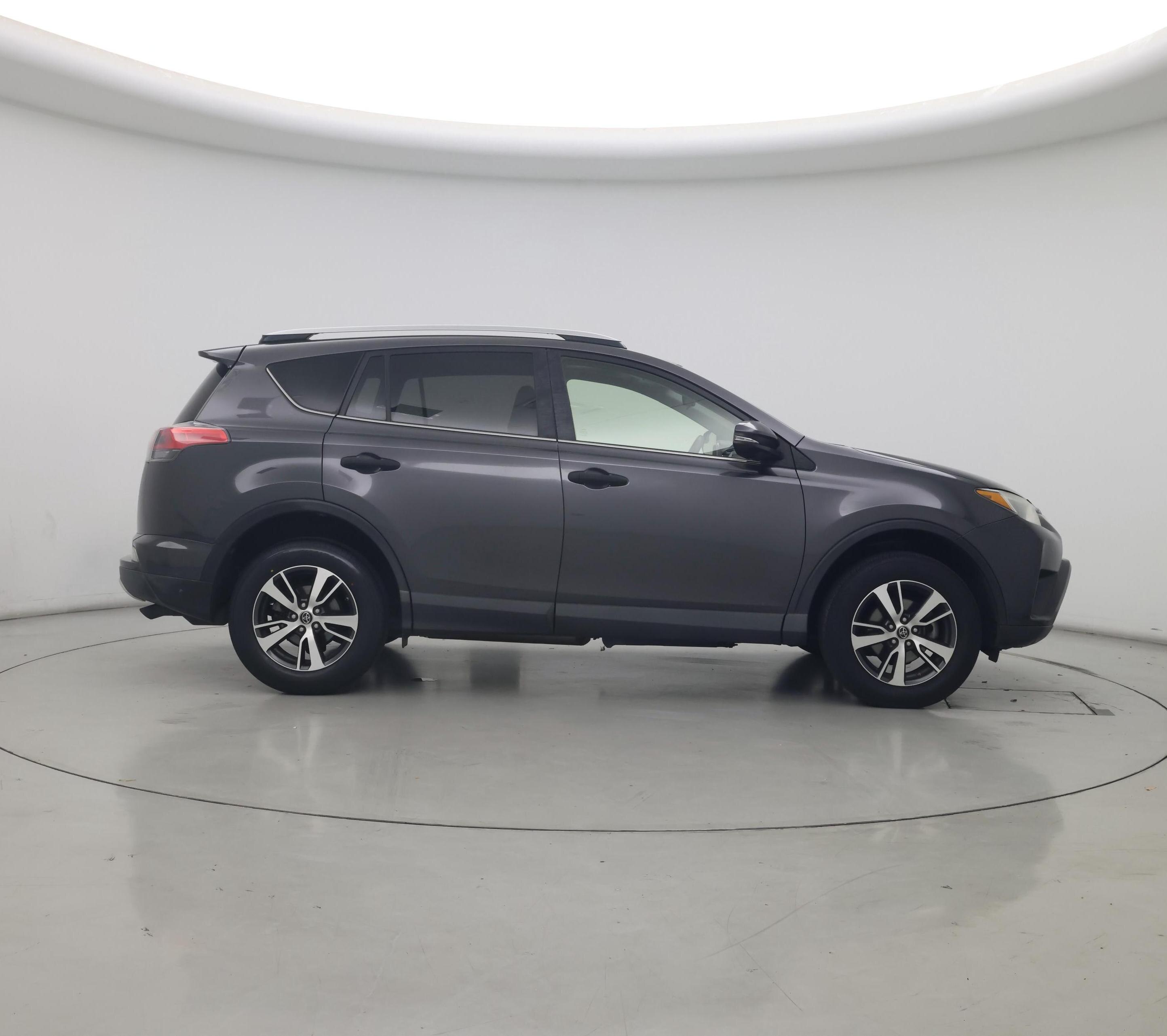 Thumbnail: 2016 Toyota RAV4 - 7
