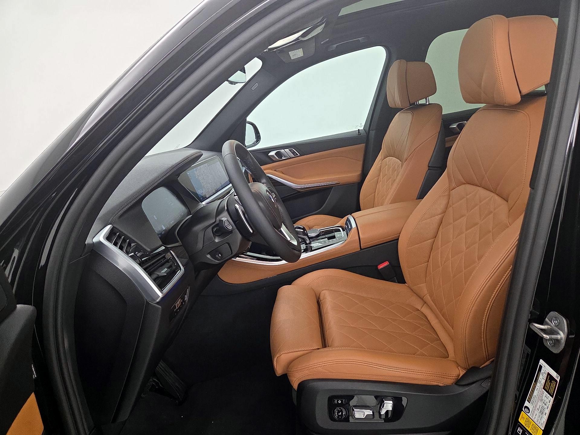 Thumbnail: 2023 BMW X5 - 11