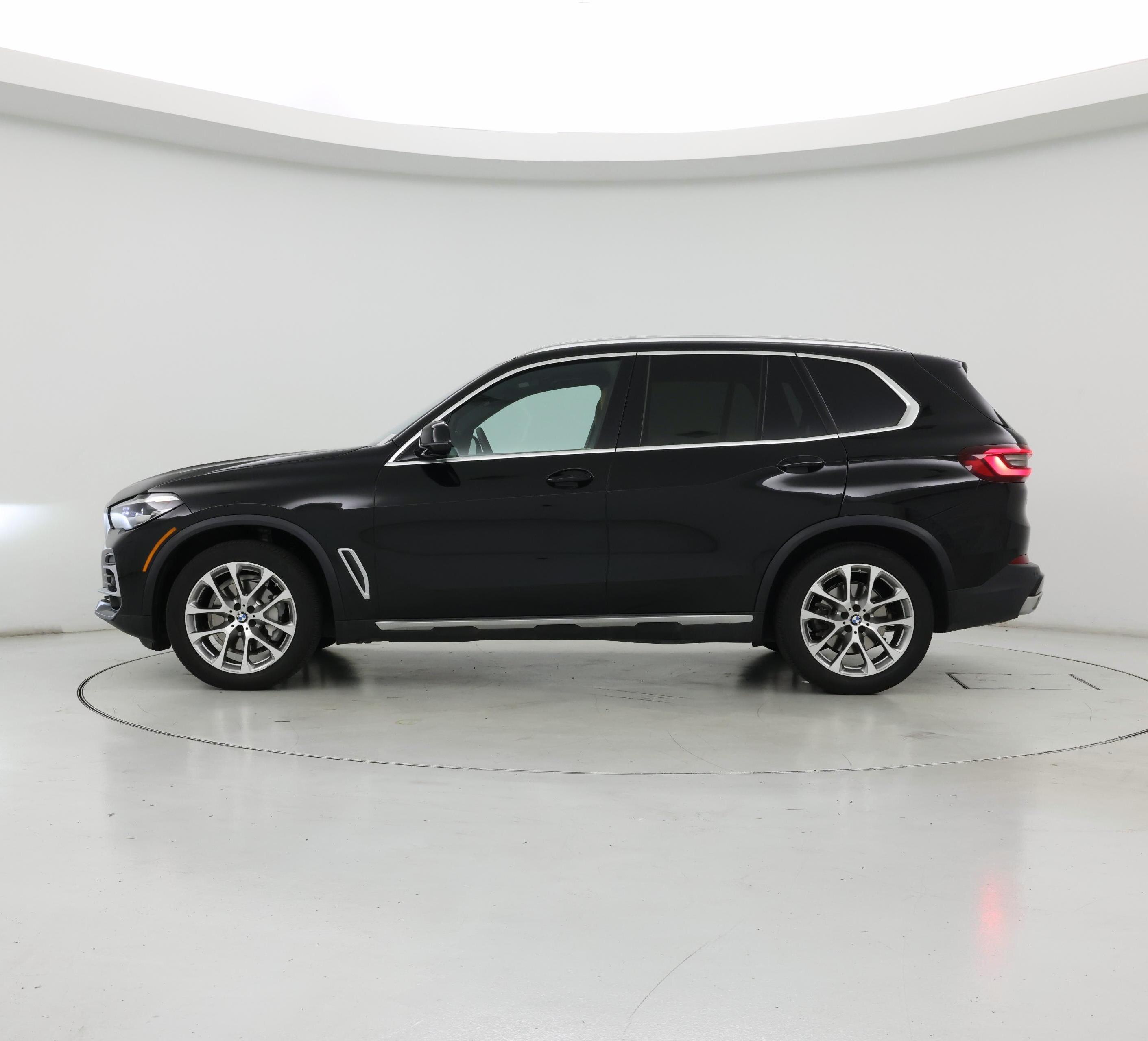 Thumbnail: 2023 BMW X5 - 3