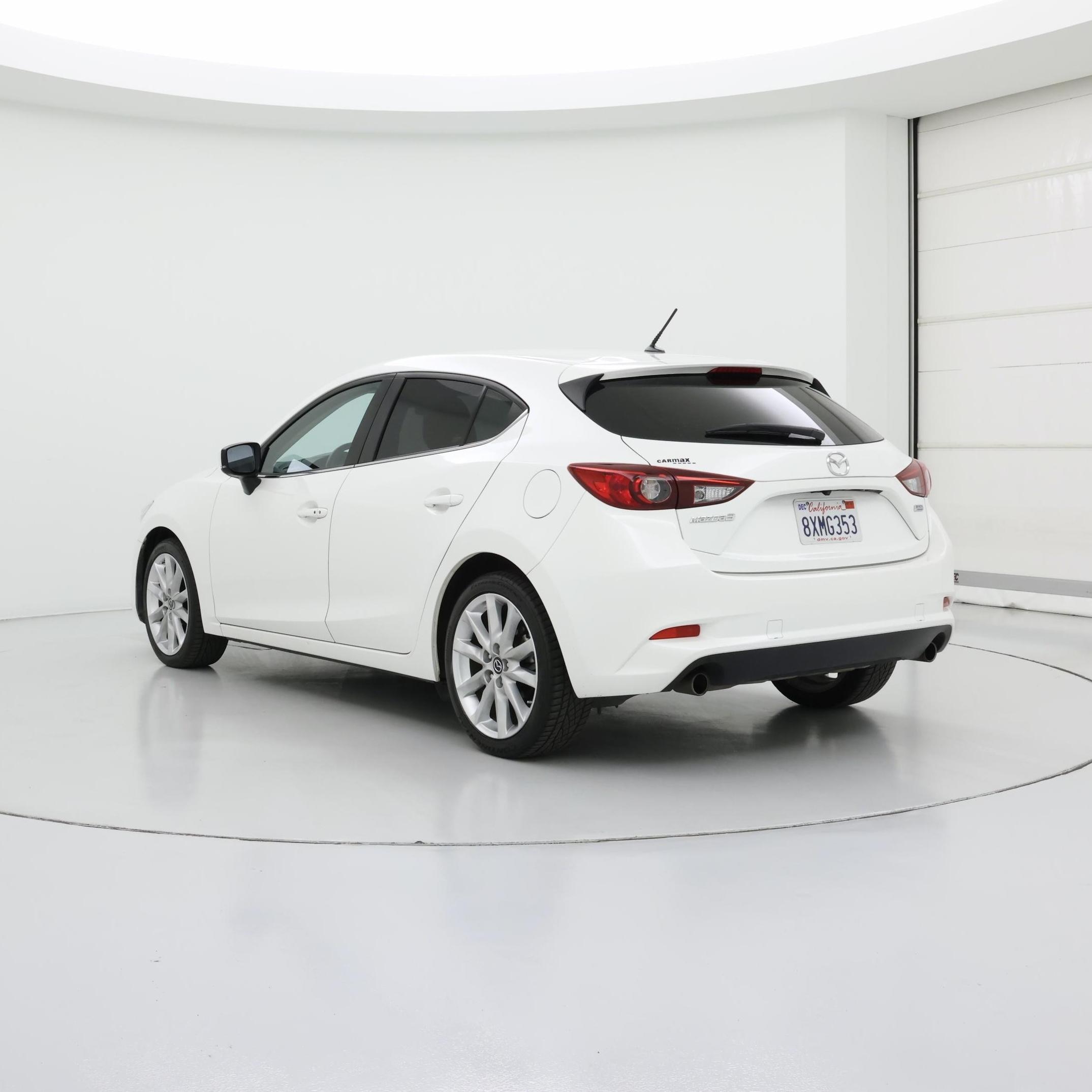 Thumbnail: 2017 Mazda Mazda3 - 2