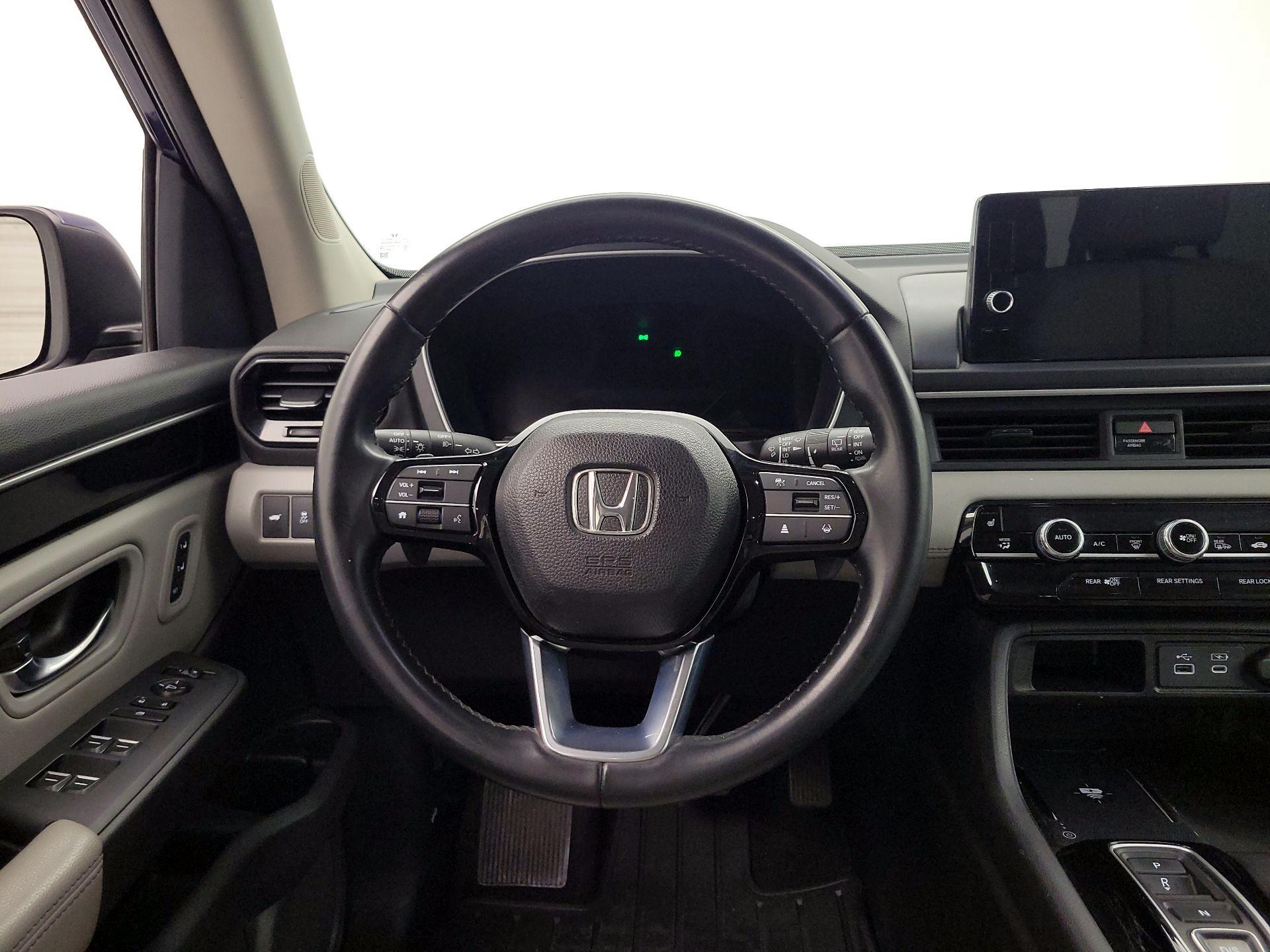 Thumbnail: 2023 Honda Pilot - 10