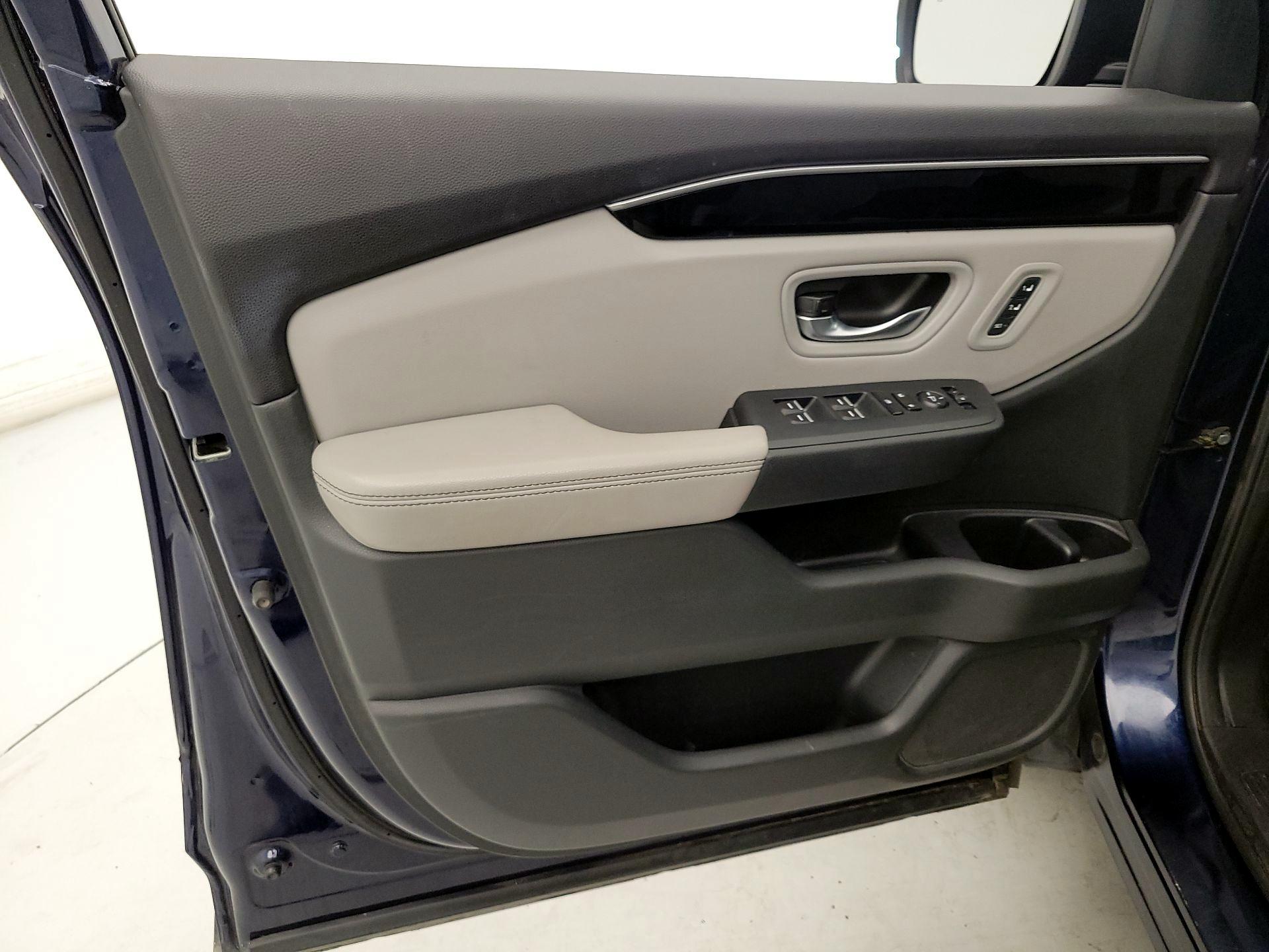 Thumbnail: 2023 Honda Pilot - 12