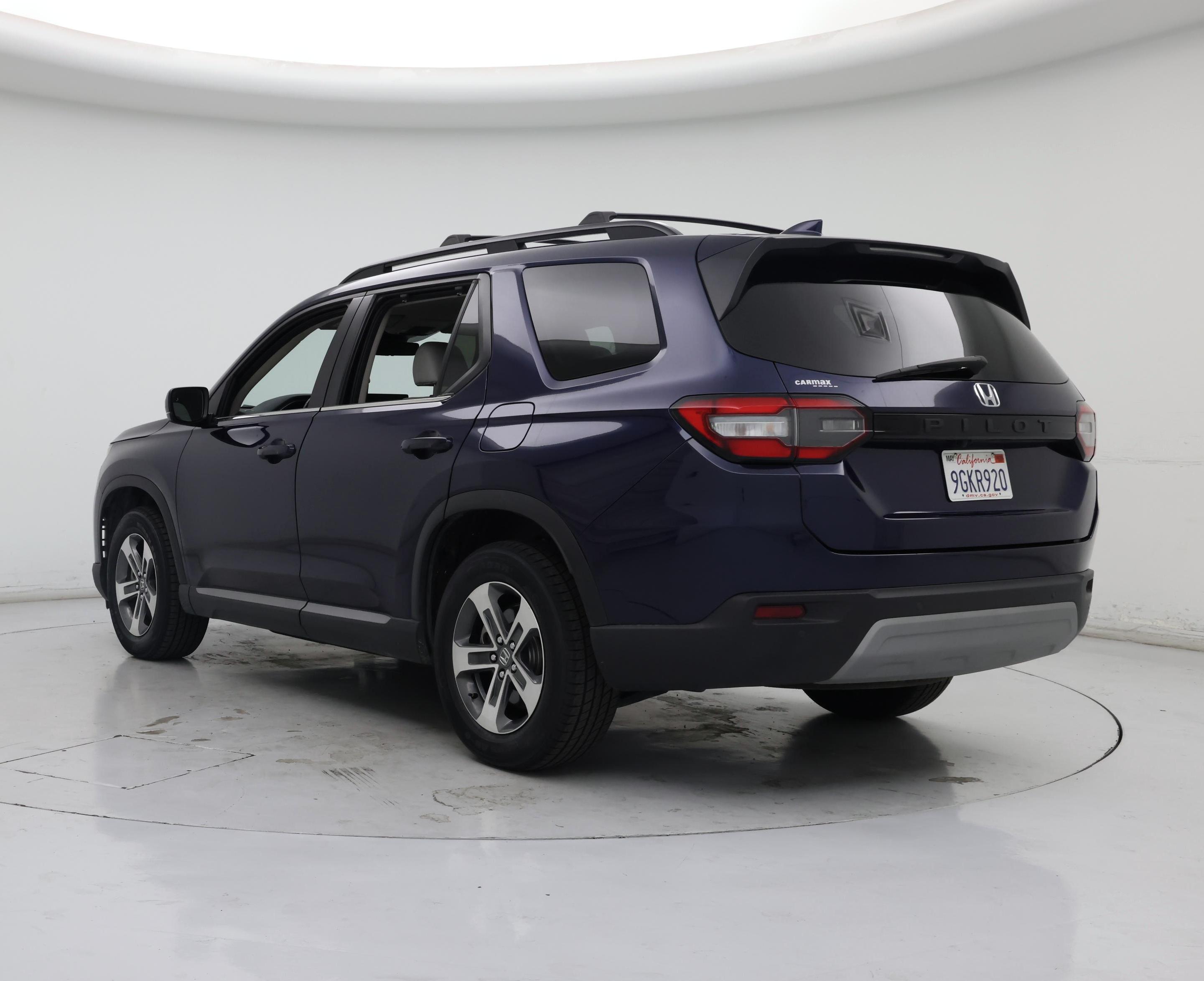 Thumbnail: 2023 Honda Pilot - 2