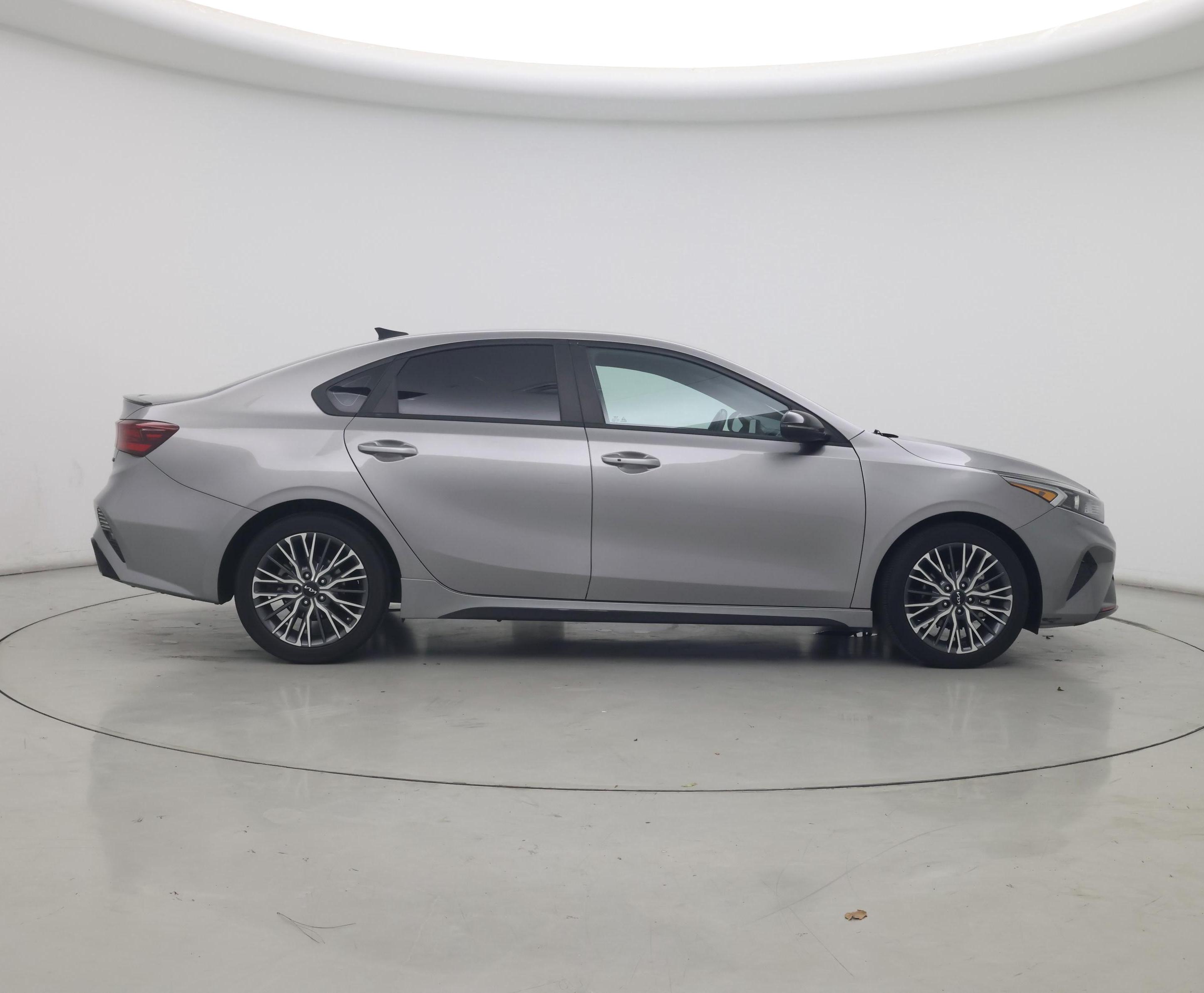 Thumbnail: 2023 Kia Forte - 7