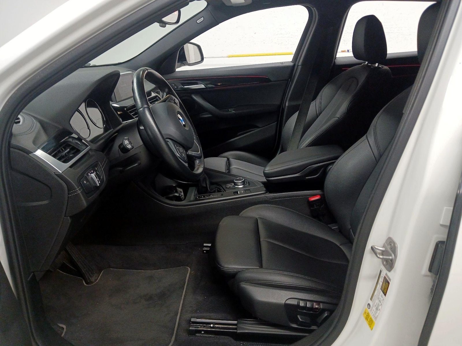 Power Seat(s) & Side Airbags