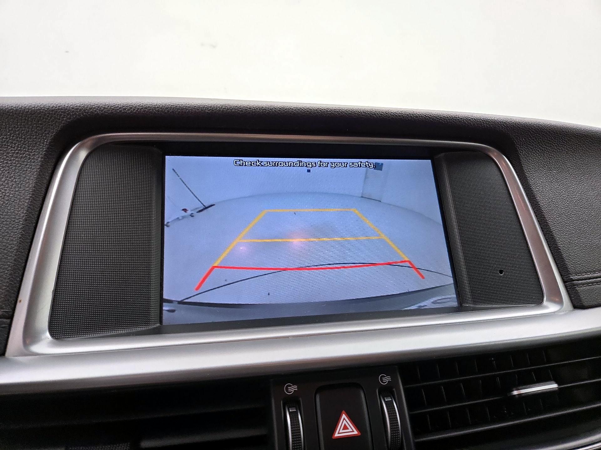 Thumbnail: 2019 Kia Optima - 14