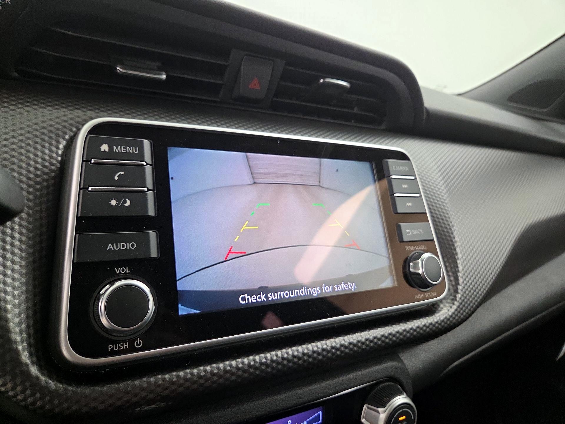 Thumbnail: 2020 Nissan Kicks - 13