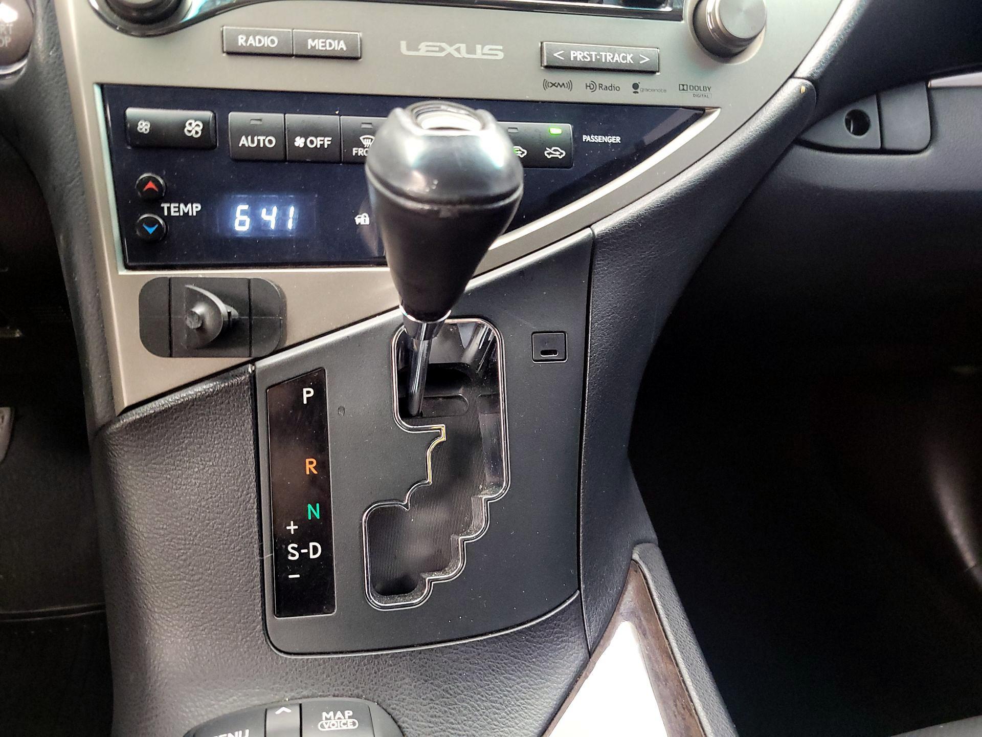 Thumbnail: 2015 Lexus RX - 17