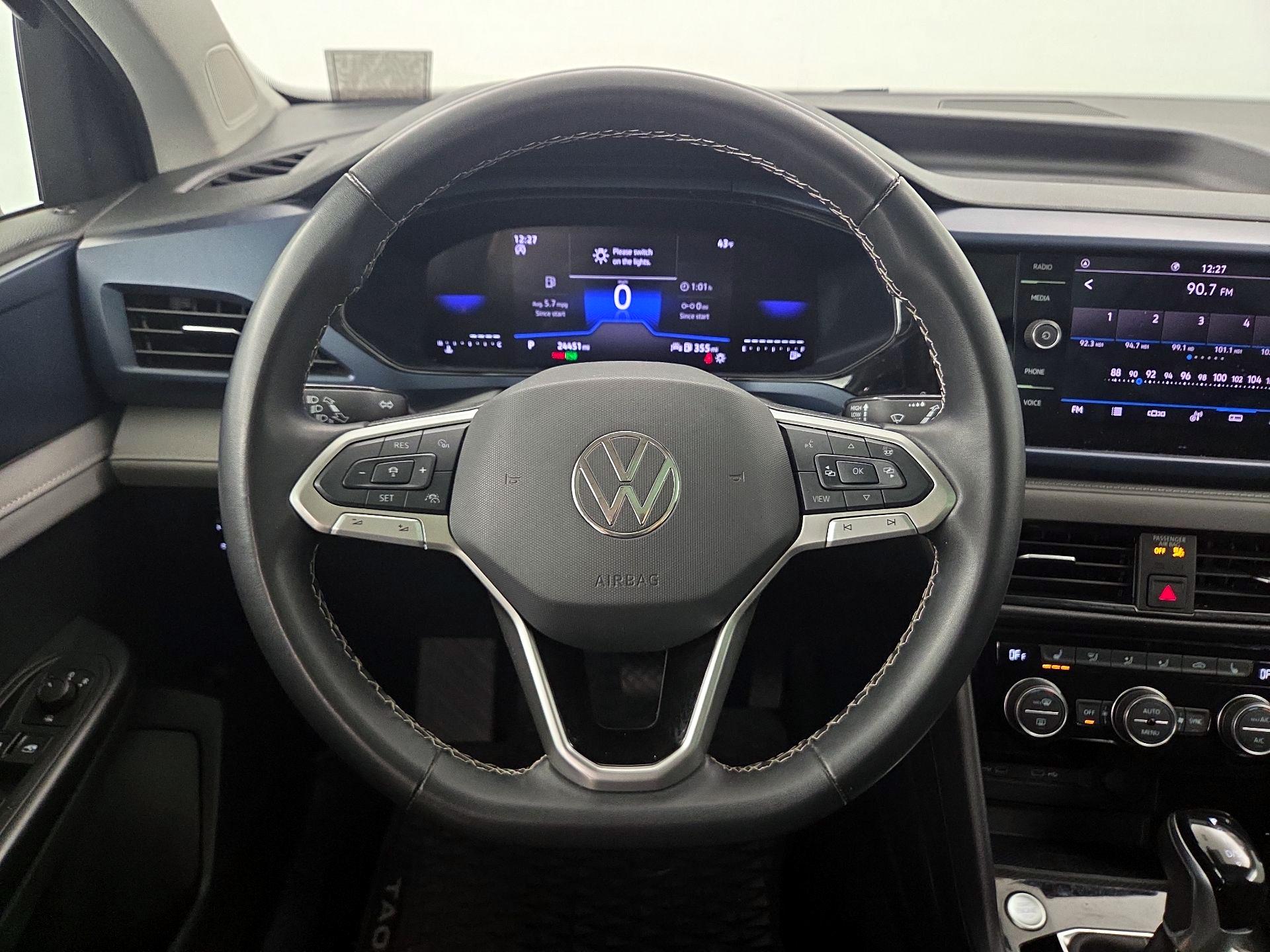 Thumbnail: 2024 Volkswagen Taos - 10