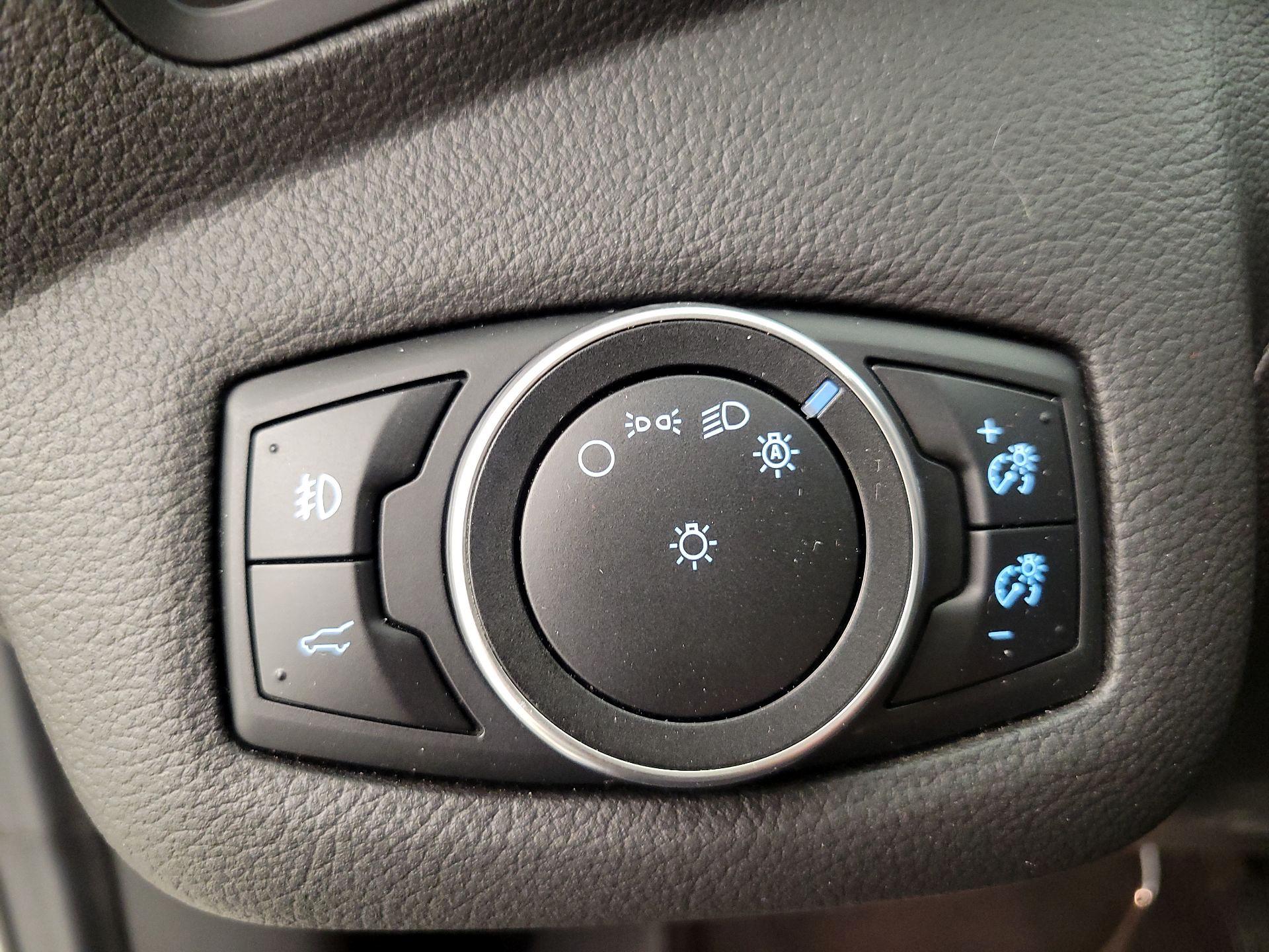 Thumbnail: 2017 Ford Escape - 13