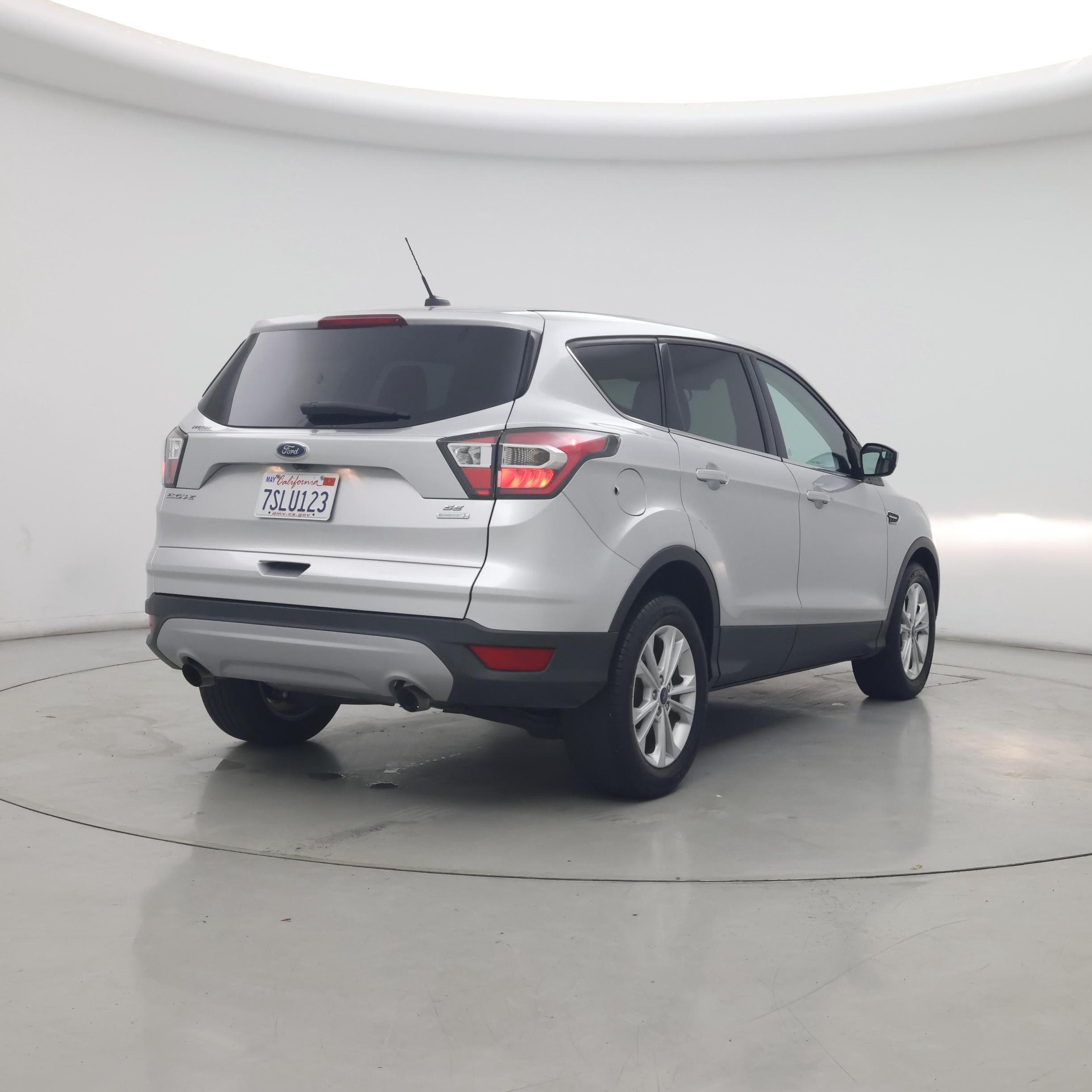 Thumbnail: 2017 Ford Escape - 8