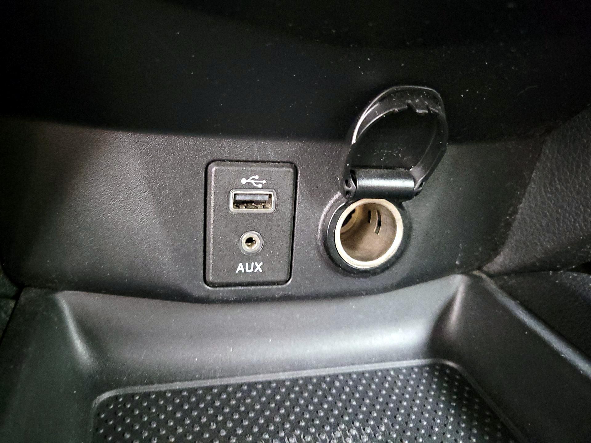 Thumbnail: 2017 Nissan Rogue - 18