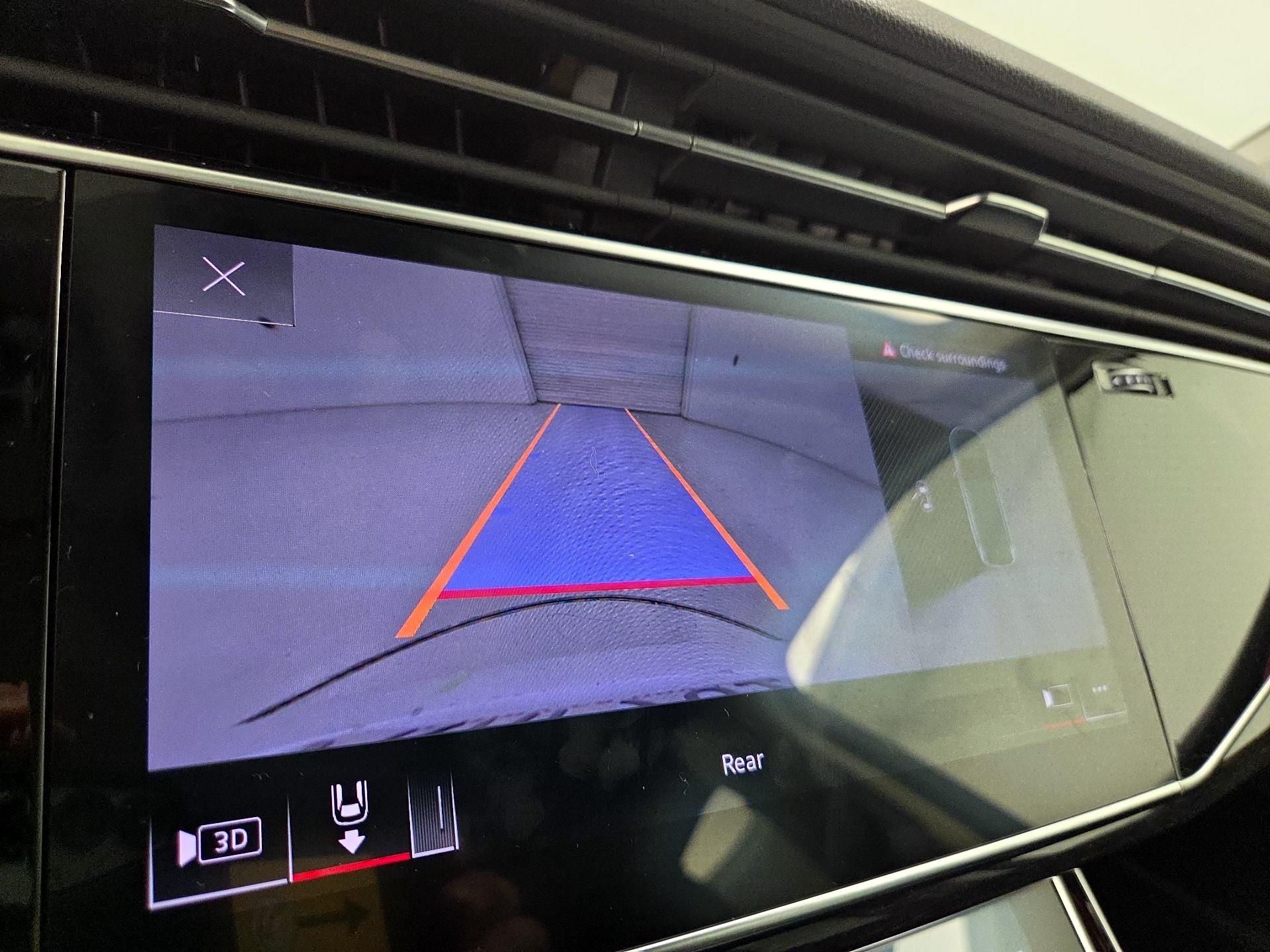 Thumbnail: 2023 Audi Q7 - 15