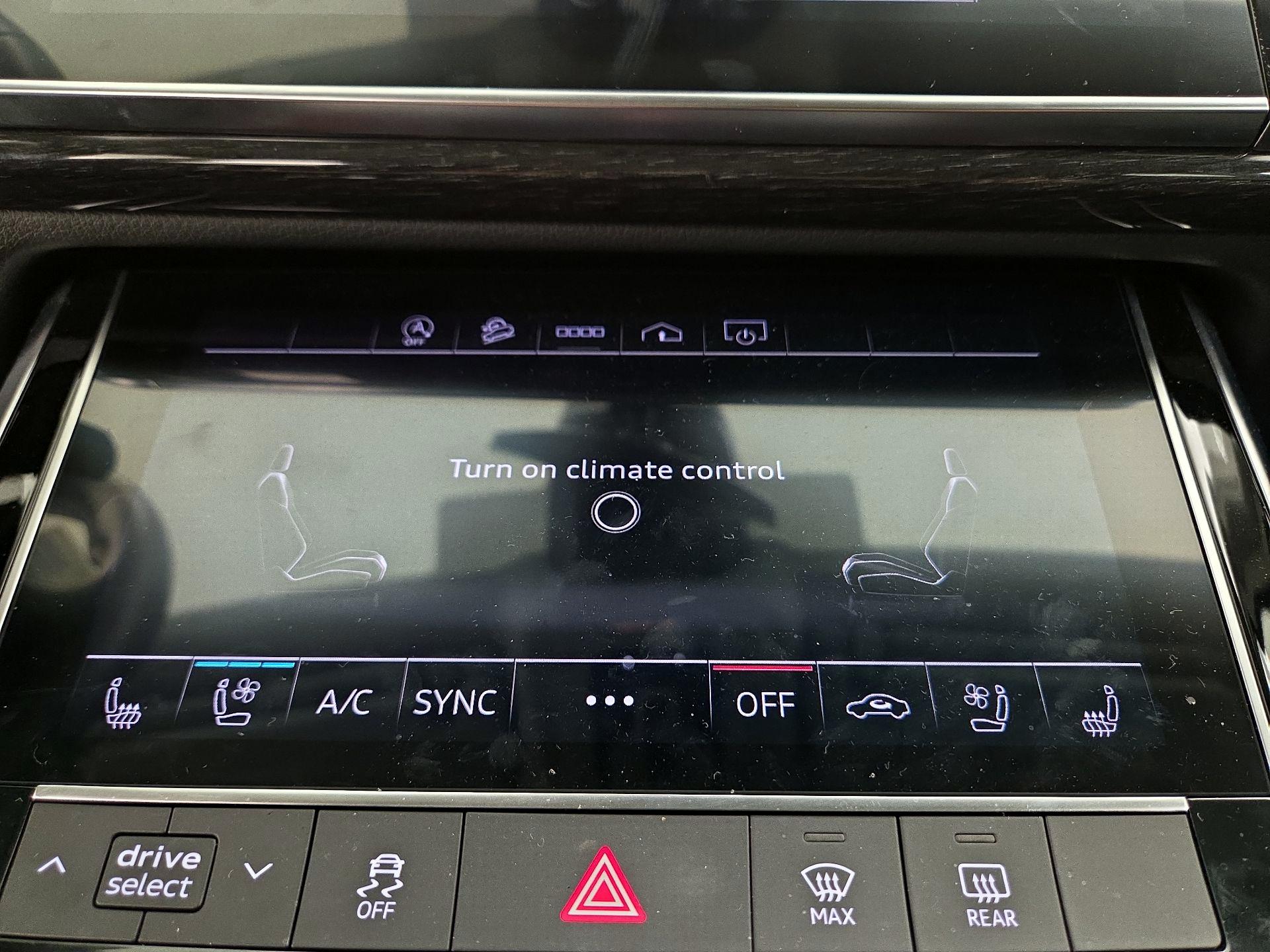 Thumbnail: 2023 Audi Q7 - 17