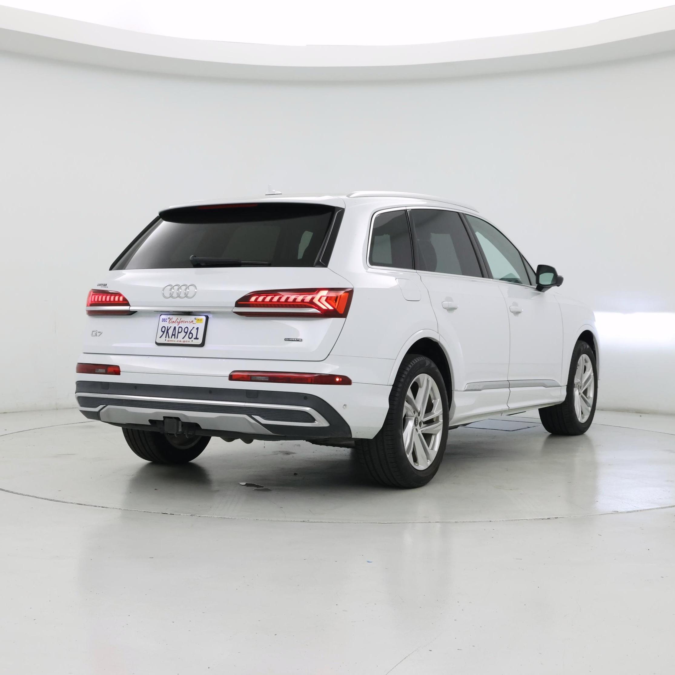 Thumbnail: 2023 Audi Q7 - 8
