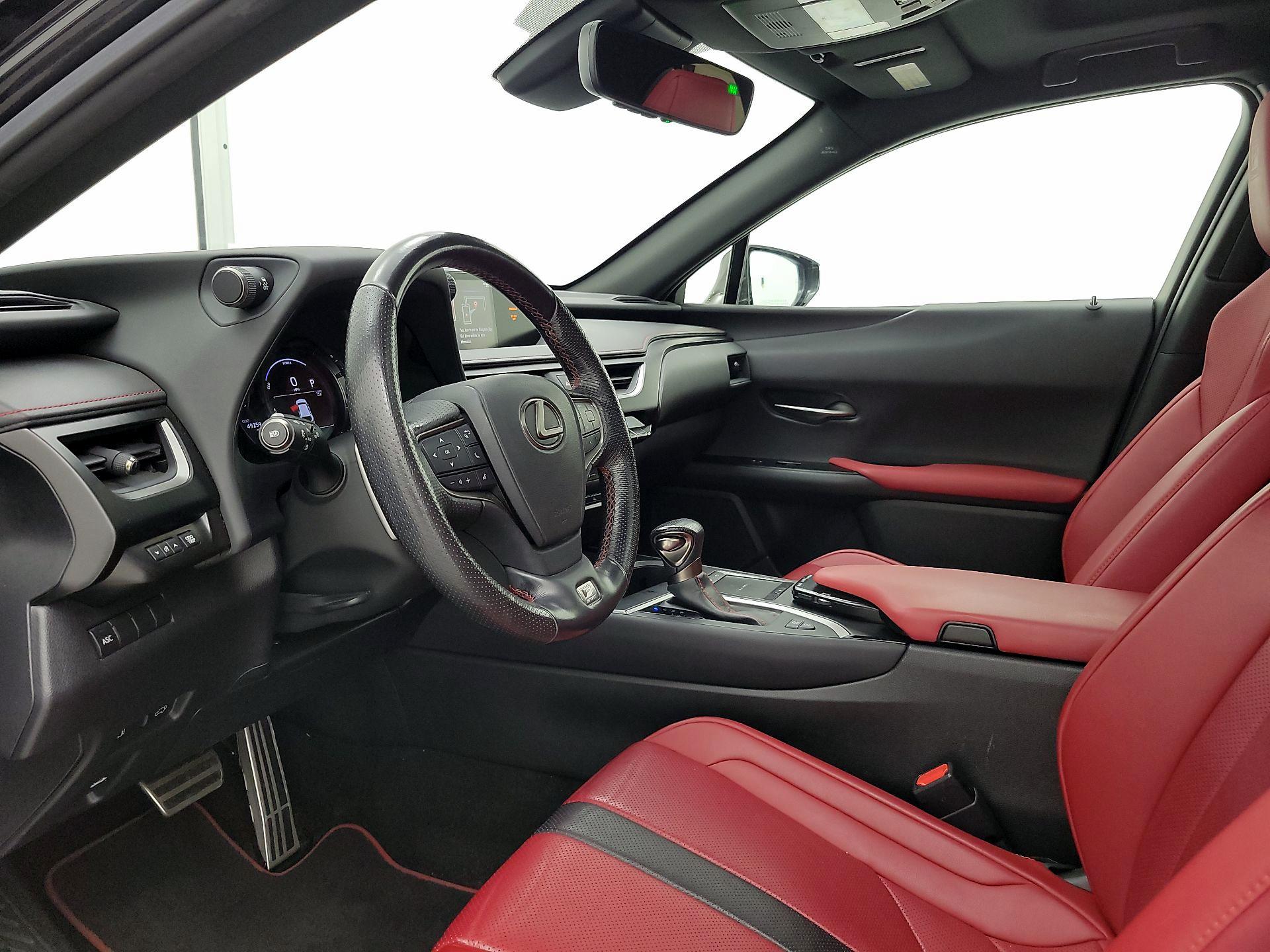 Thumbnail: 2019 Lexus UX - 11