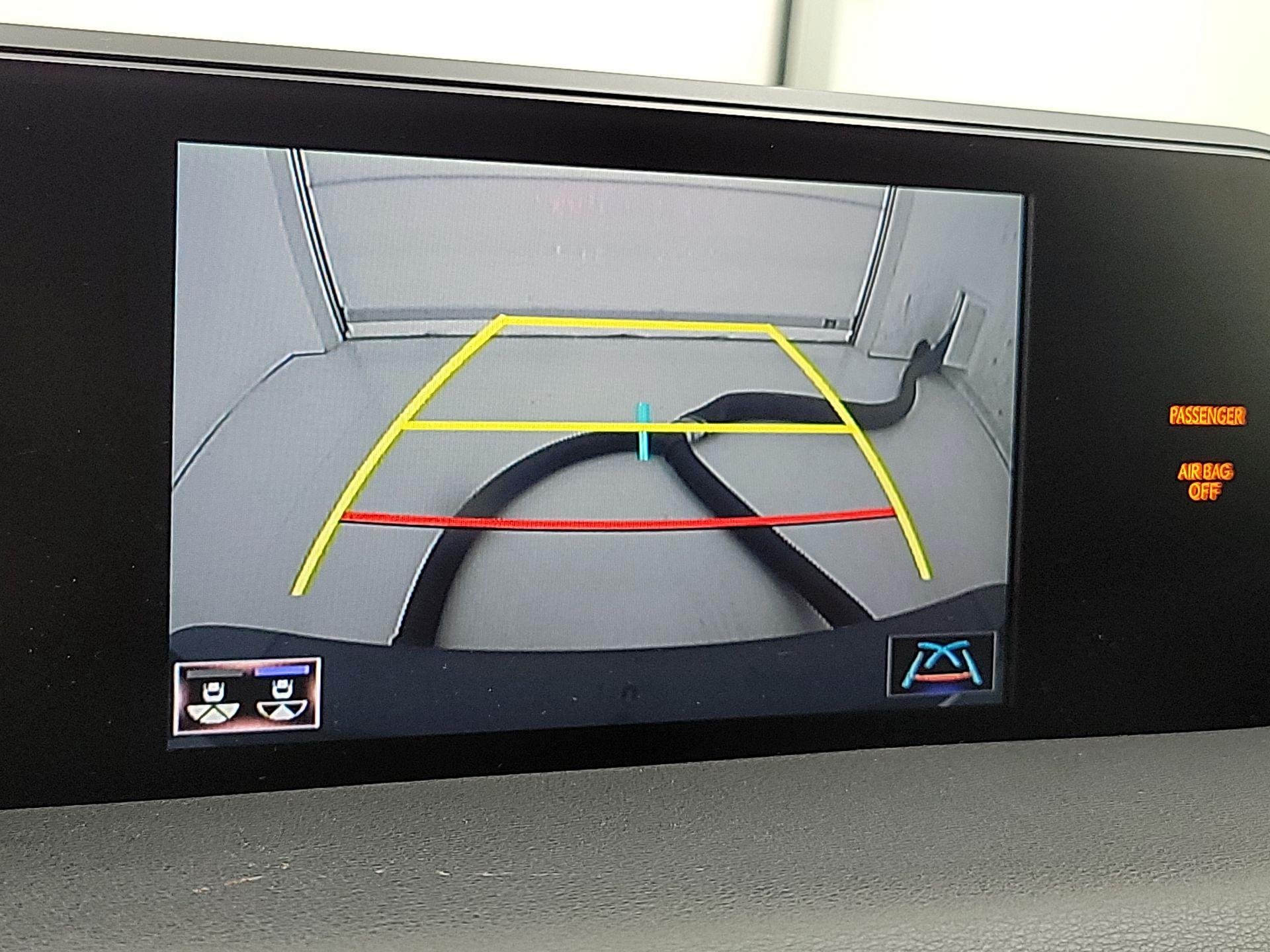 Thumbnail: 2019 Lexus UX - 14