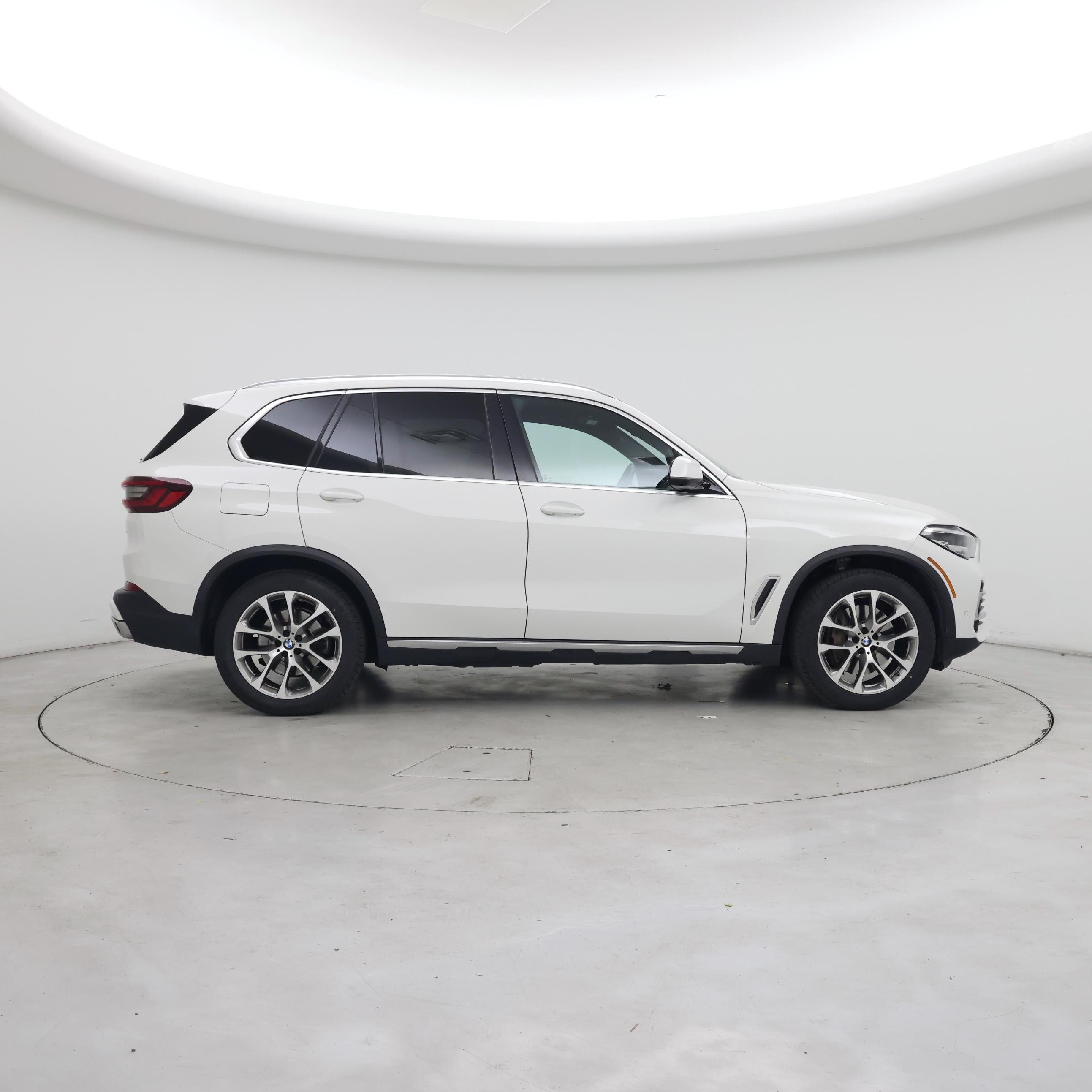 Thumbnail: 2021 BMW X5 - 7