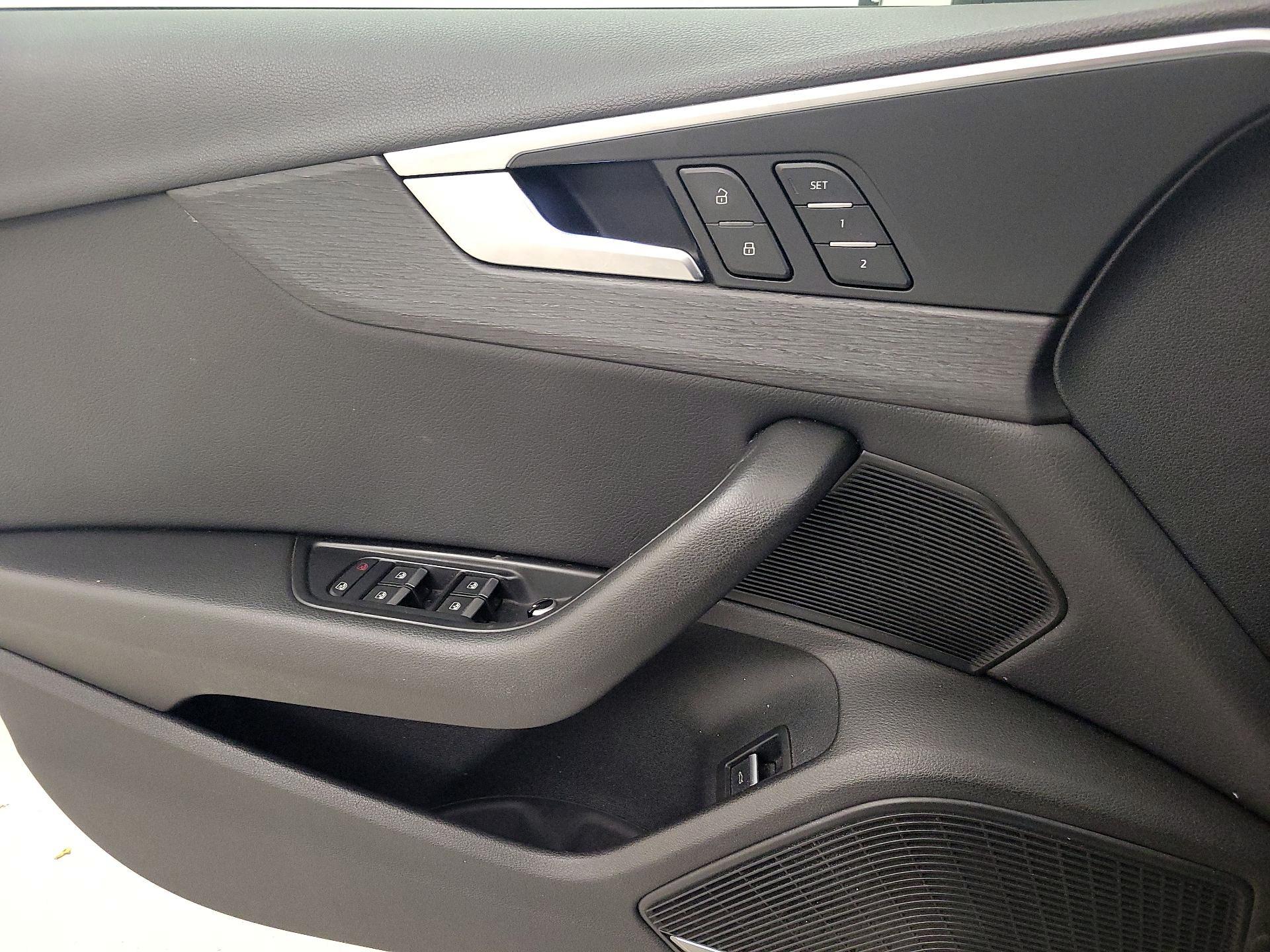 Thumbnail: 2017 Audi A4 - 12