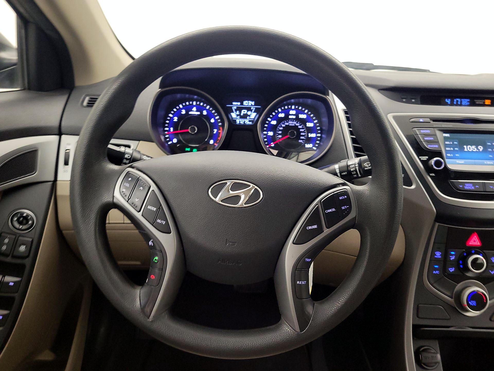 Thumbnail: 2016 Hyundai Elantra - 10
