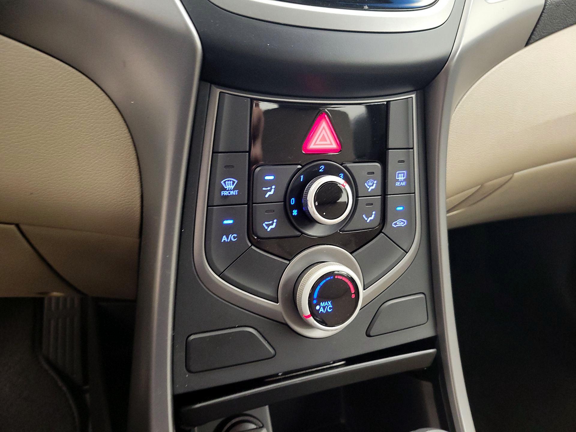 Thumbnail: 2016 Hyundai Elantra - 16