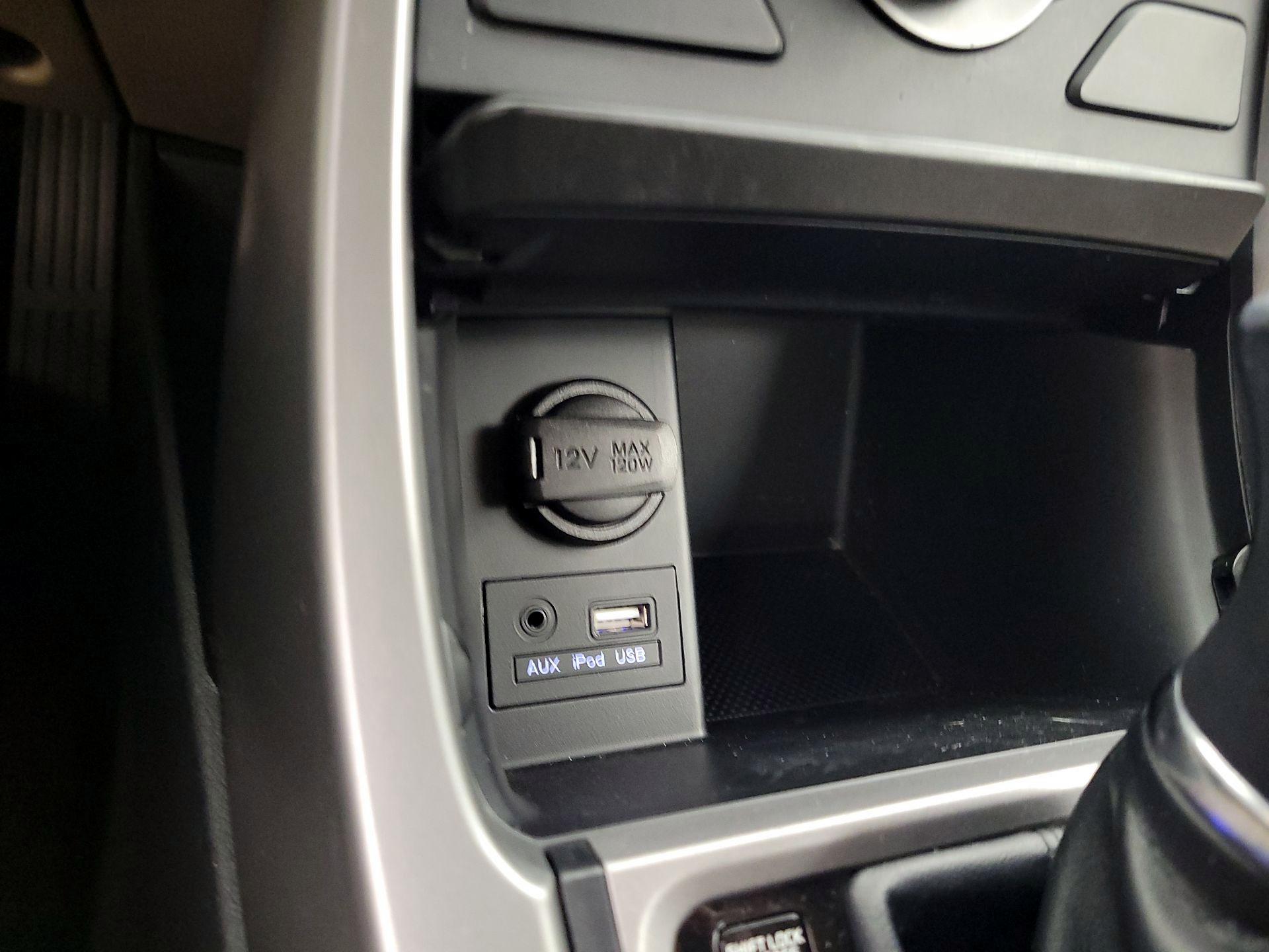 Thumbnail: 2016 Hyundai Elantra - 18