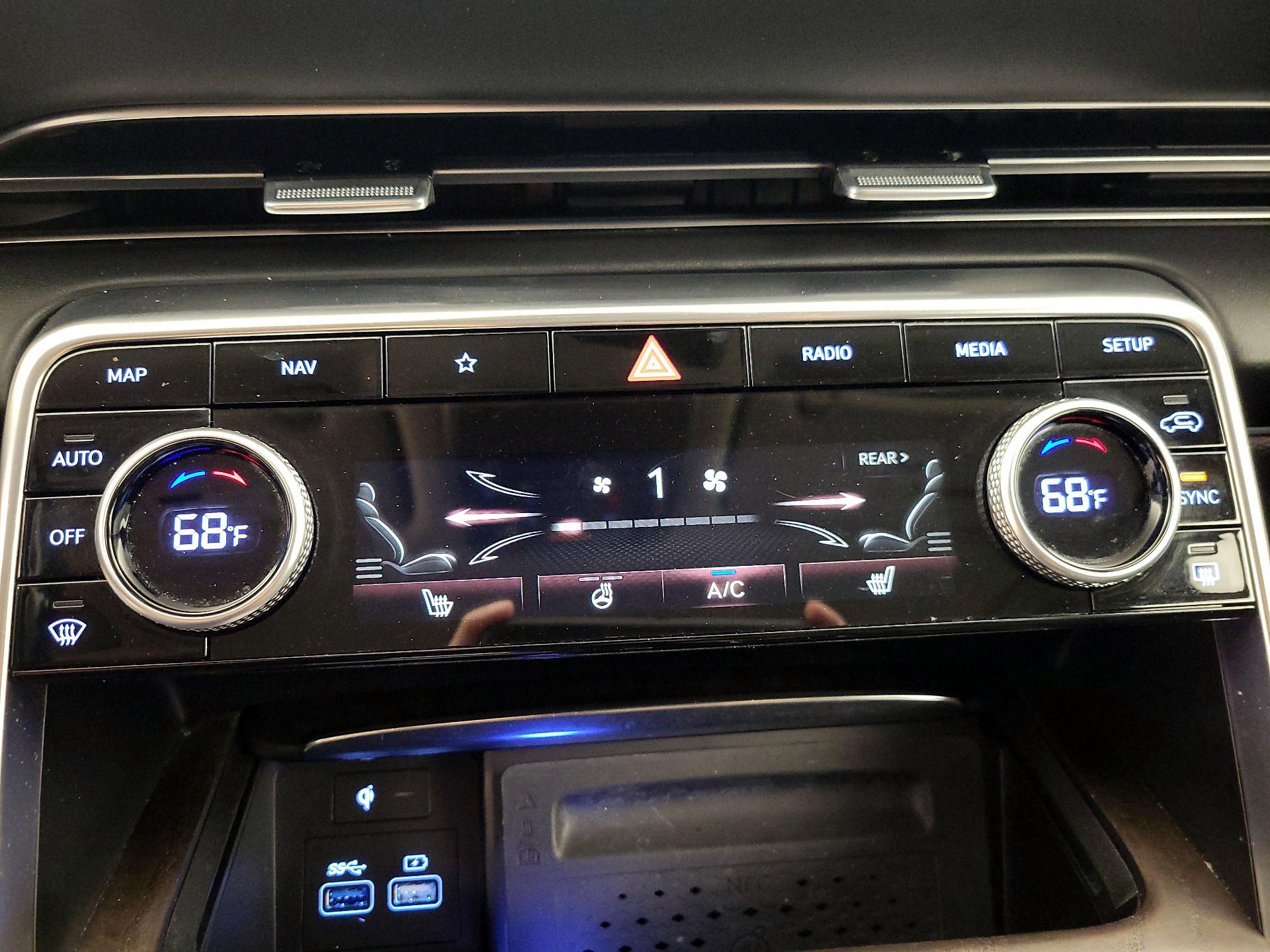 Thumbnail: 2023 Genesis GV80 - 17