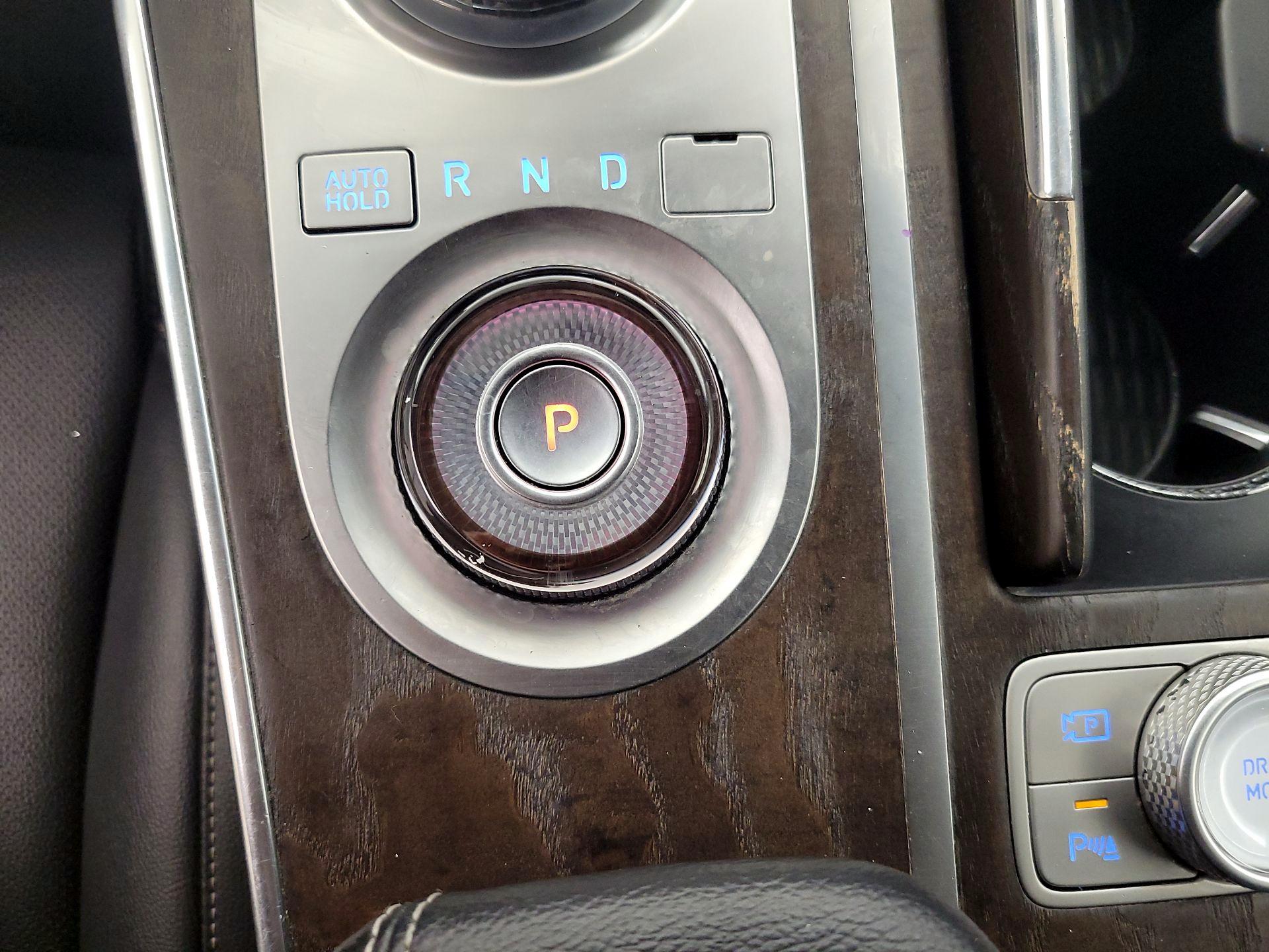 Thumbnail: 2023 Genesis GV80 - 18