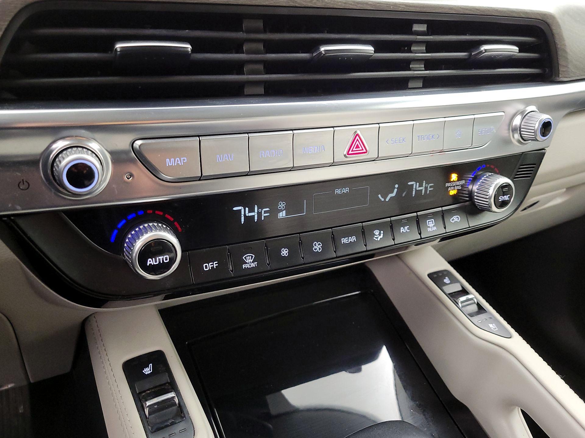 Thumbnail: 2022 Kia Telluride - 17