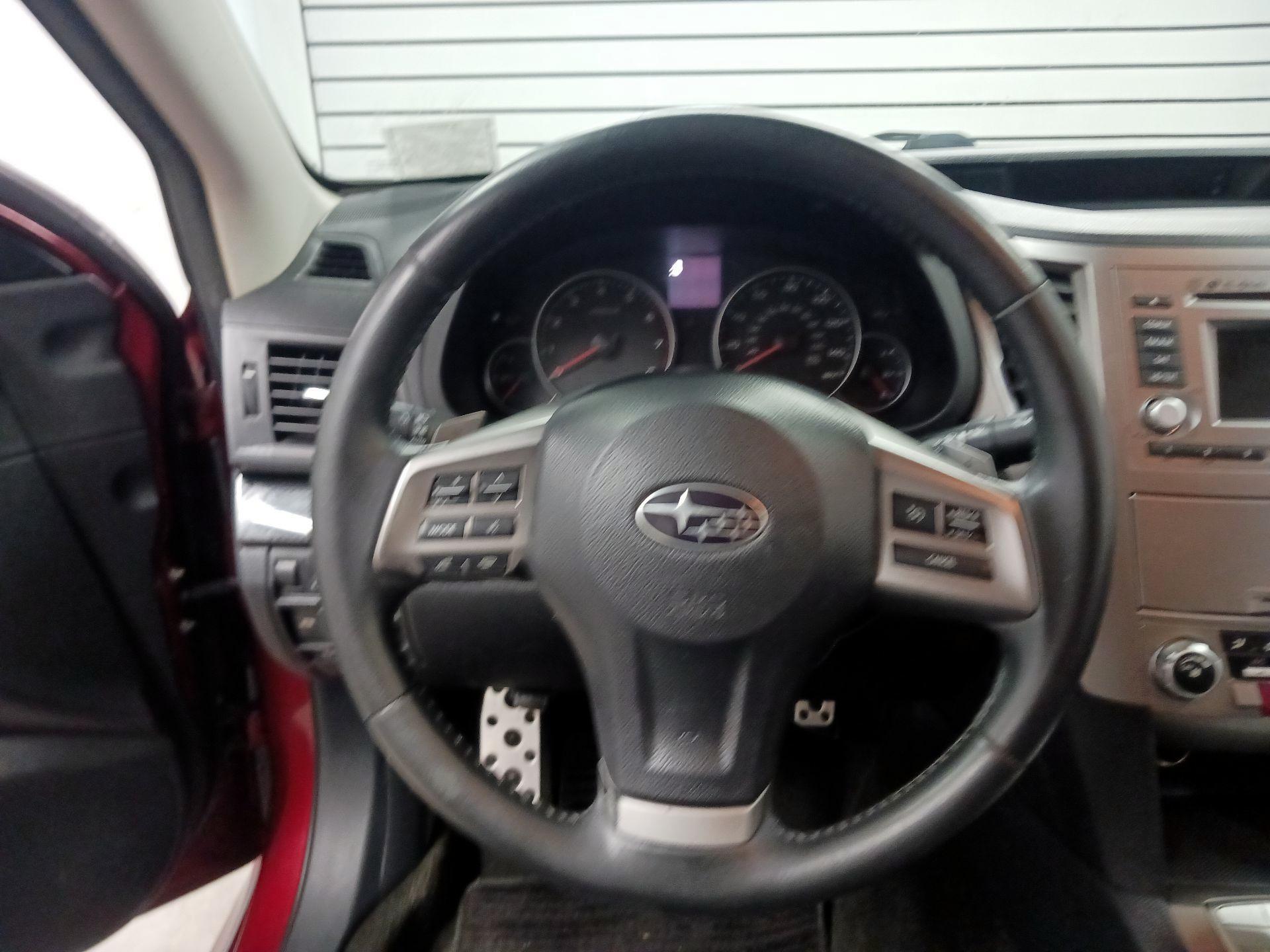 Thumbnail: 2014 Subaru Legacy - 10